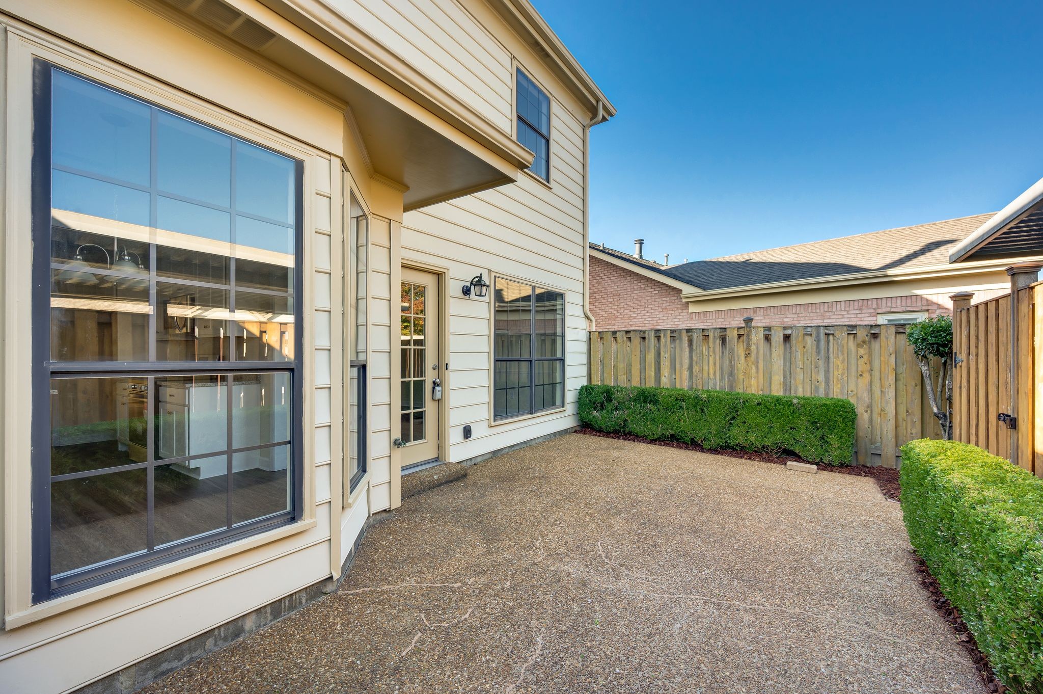 8936 Sawyer Brown Rd