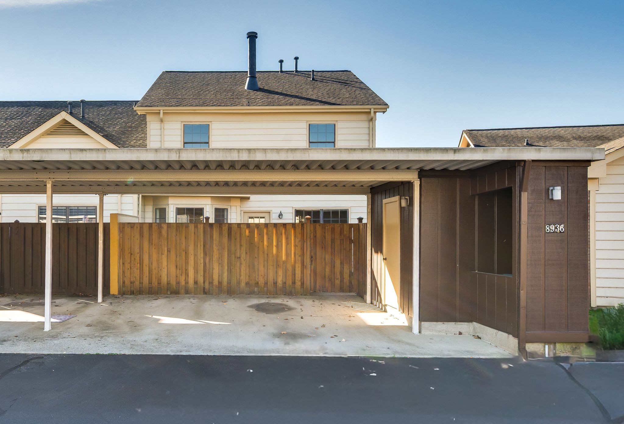 8936 Sawyer Brown Rd