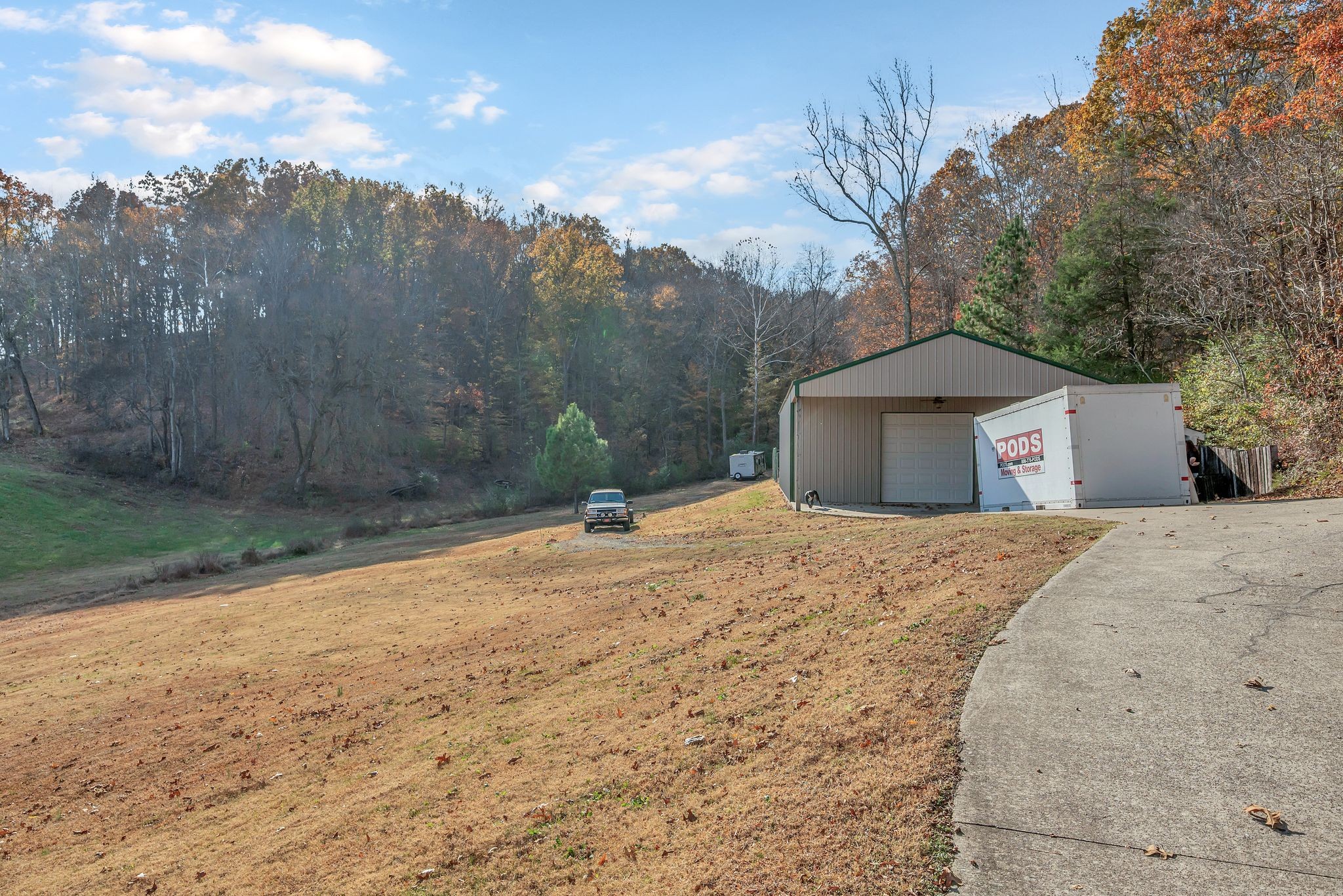 8242 River Road Pike