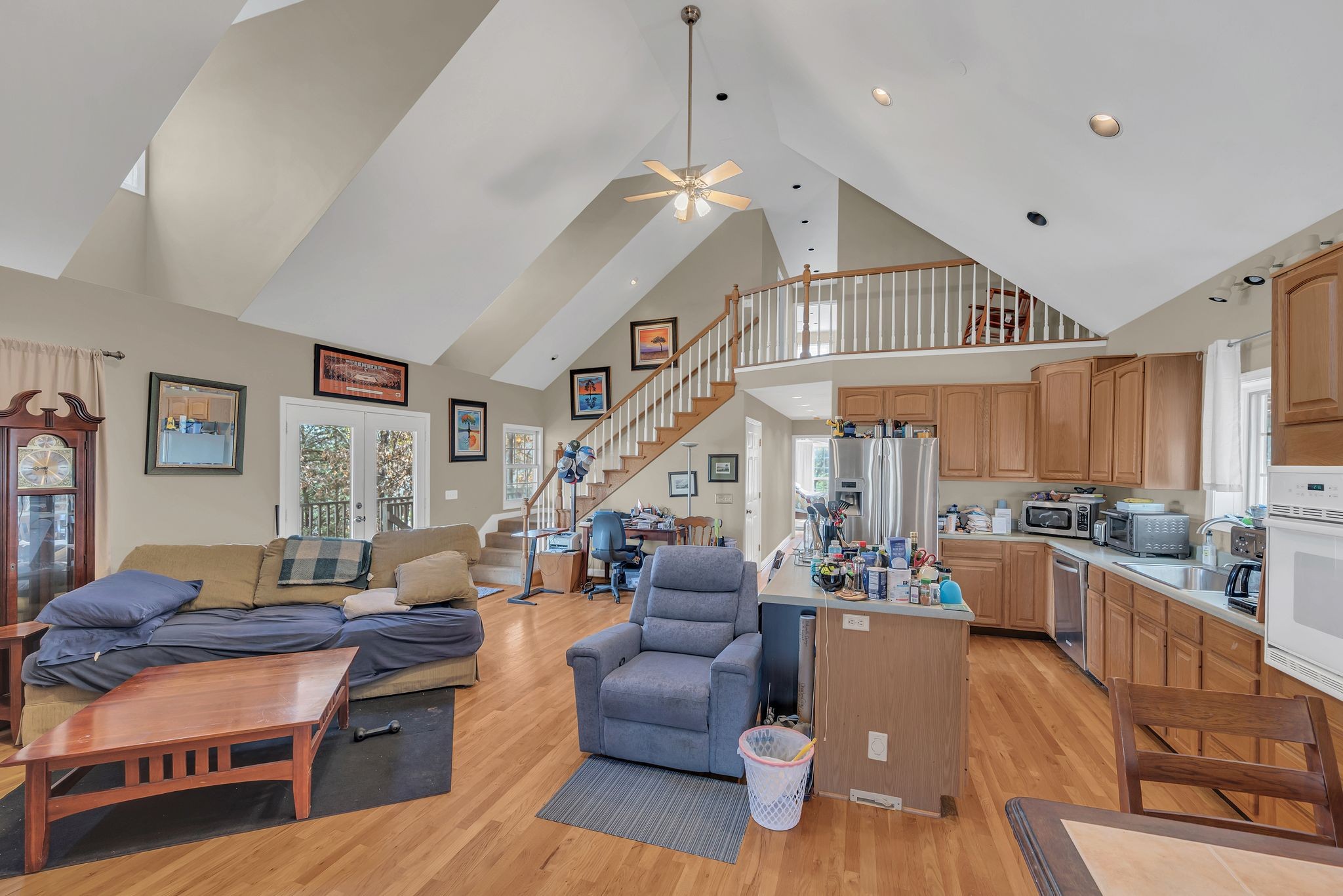 8242 River Road Pike