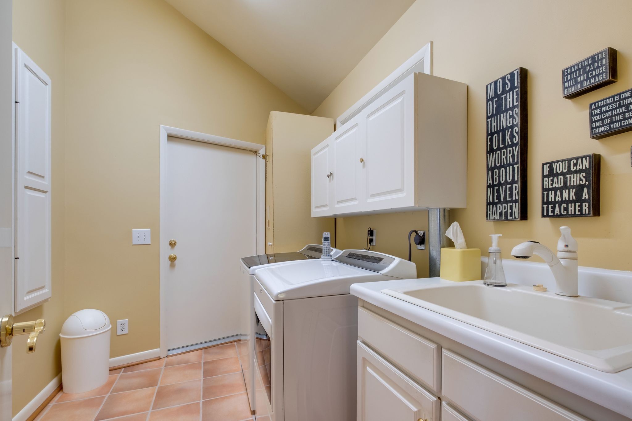 6002 Hickory Valley Rd