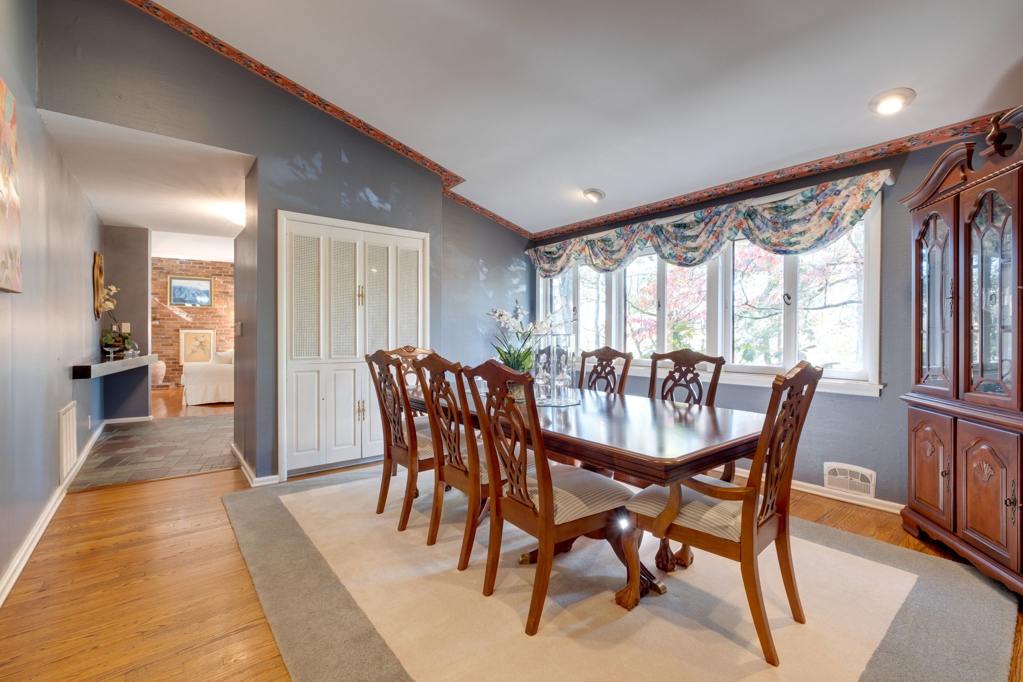 6002 Hickory Valley Rd