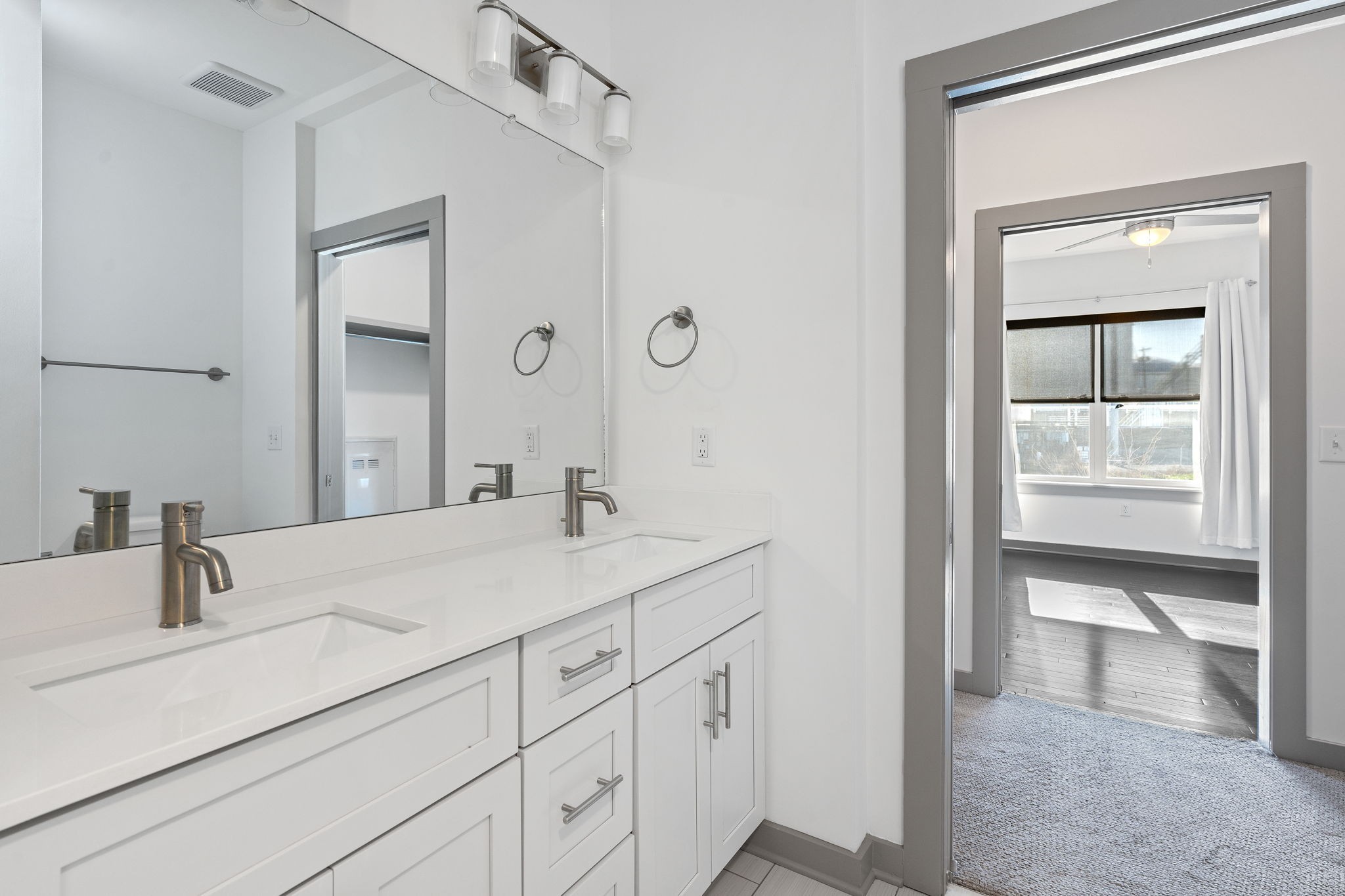 1638 54th Ave, N Unit: 300