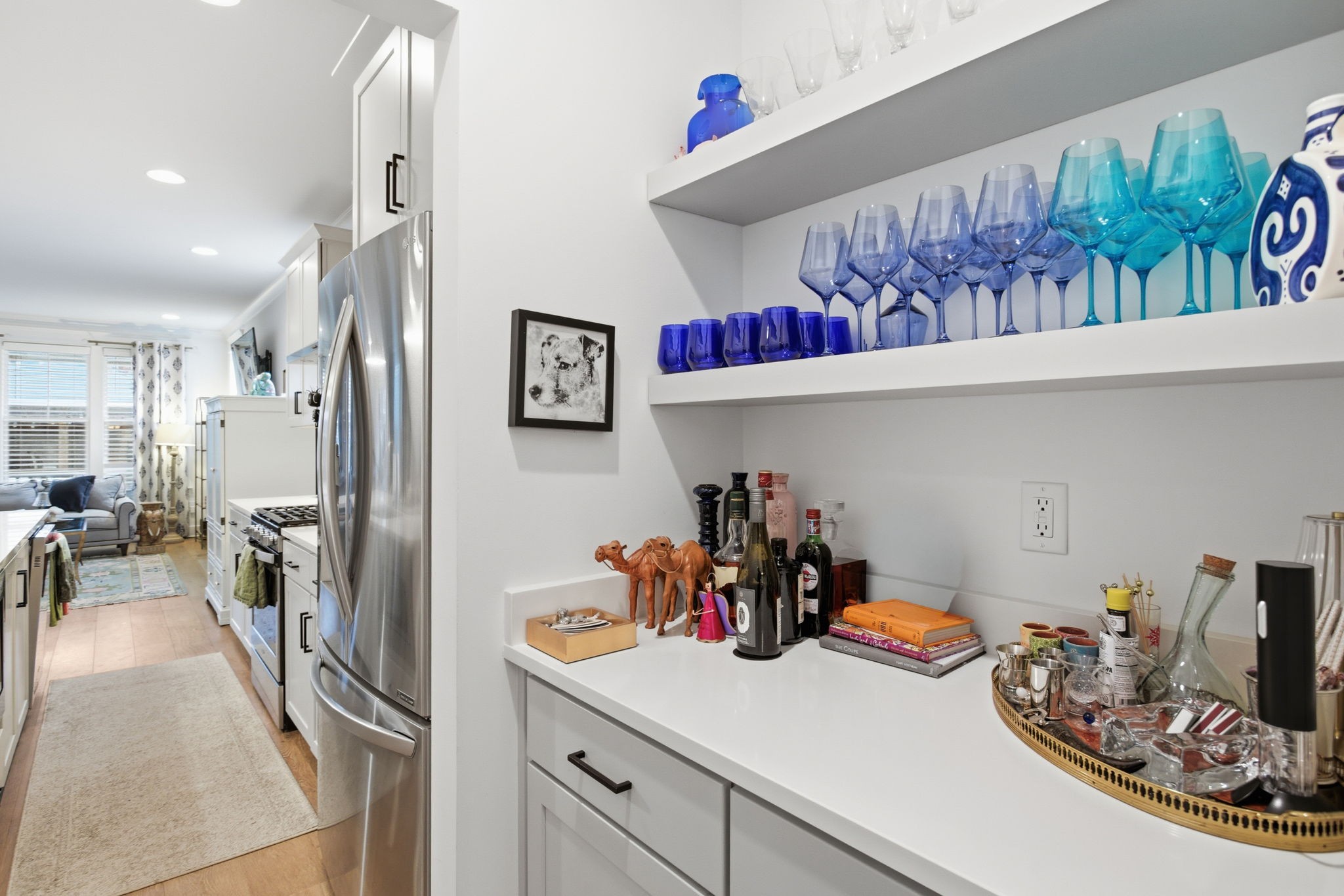 6204A California Ave