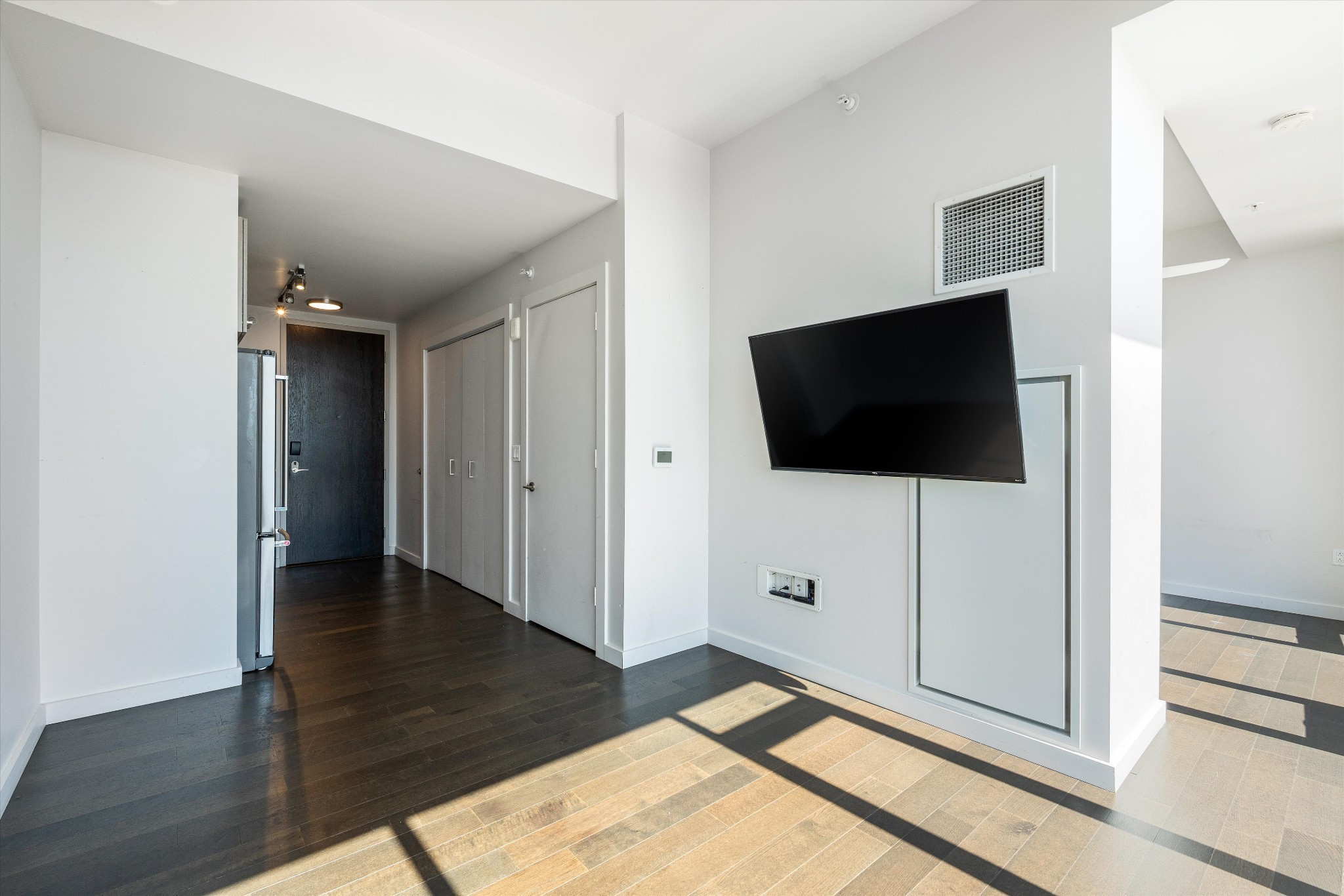 515 Church St Unit: 3711