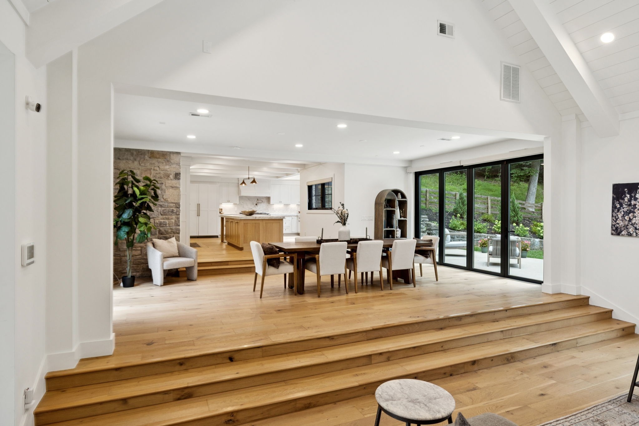 5222 Still House Hollow Rd