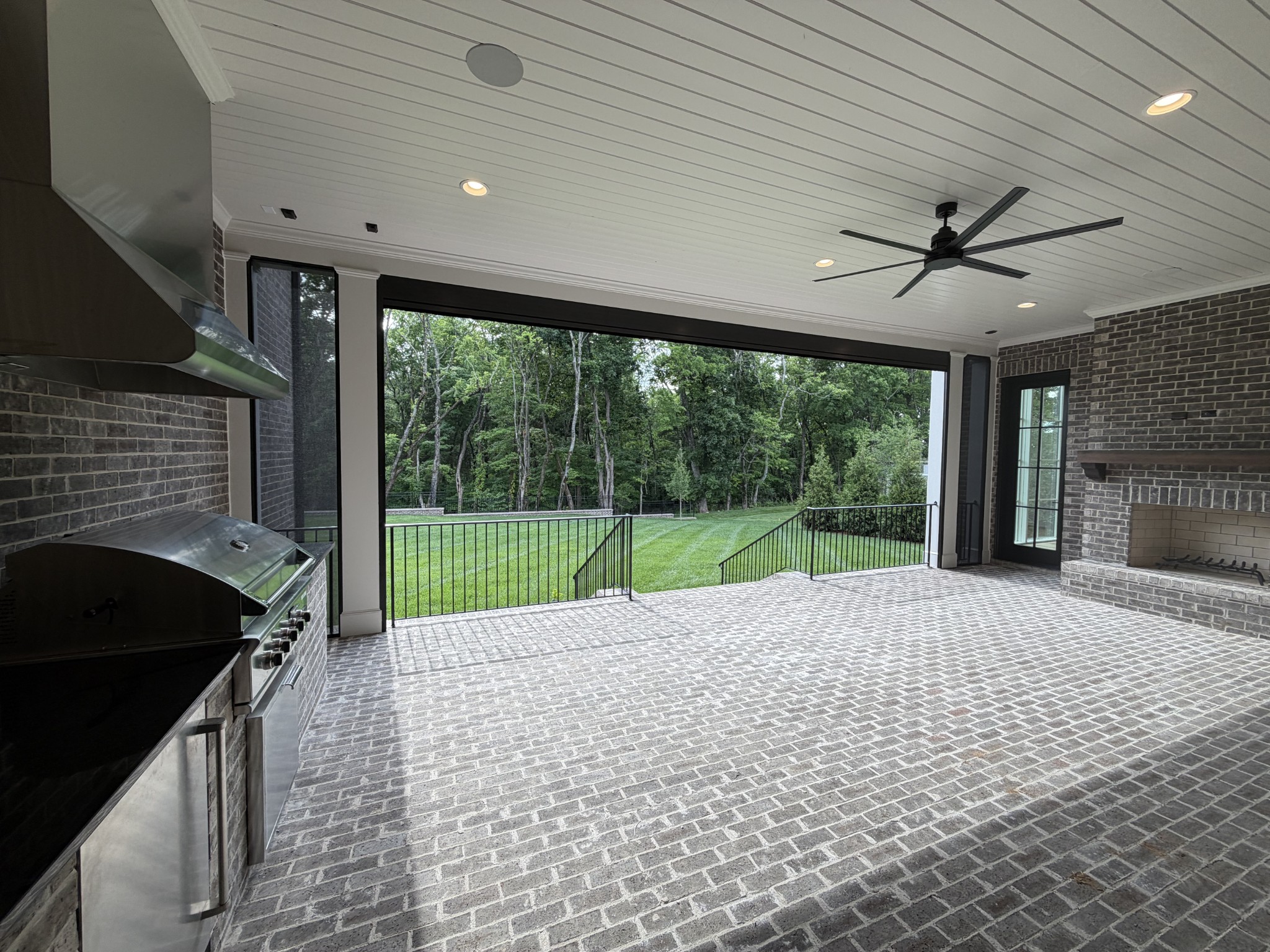 1669 Heartwood Ln