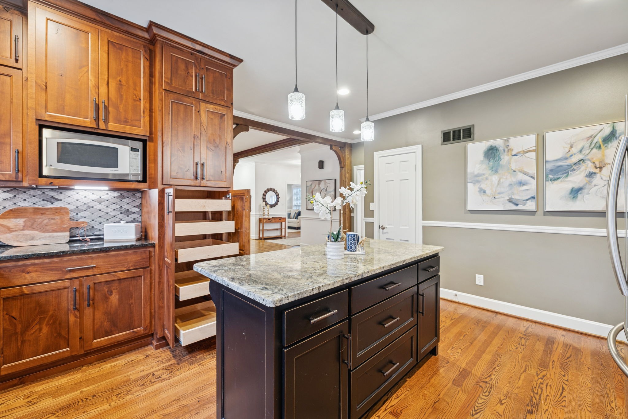 6012 Hickory Valley Rd