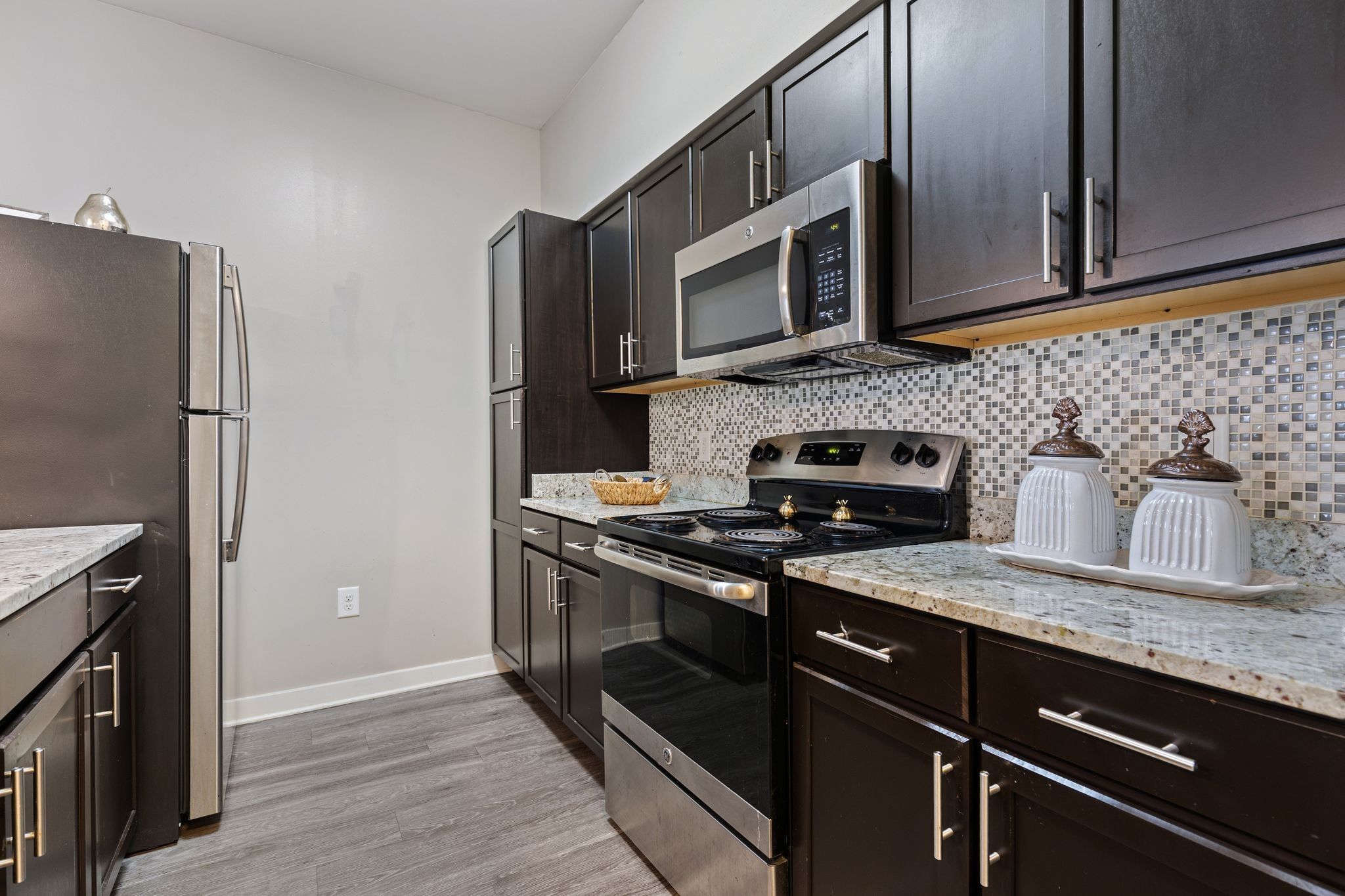 410 Rosedale Ave Unit: 302