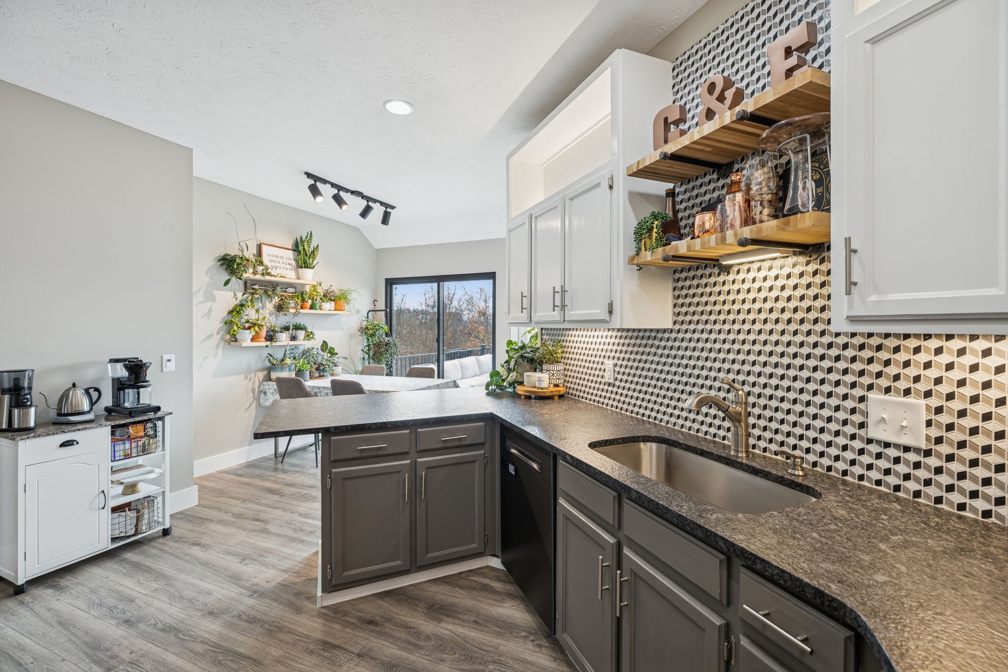 225 Burgandy Hill Rd