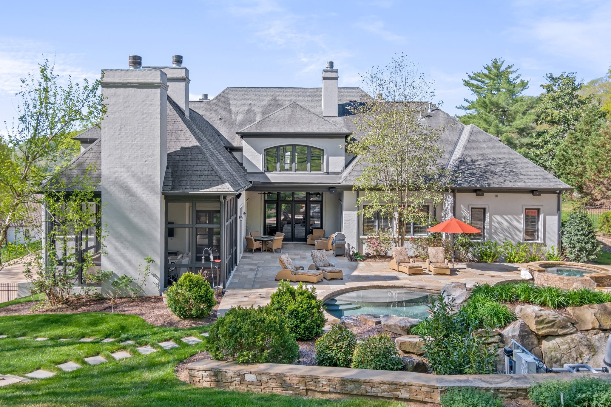 340 White Swans Crossing