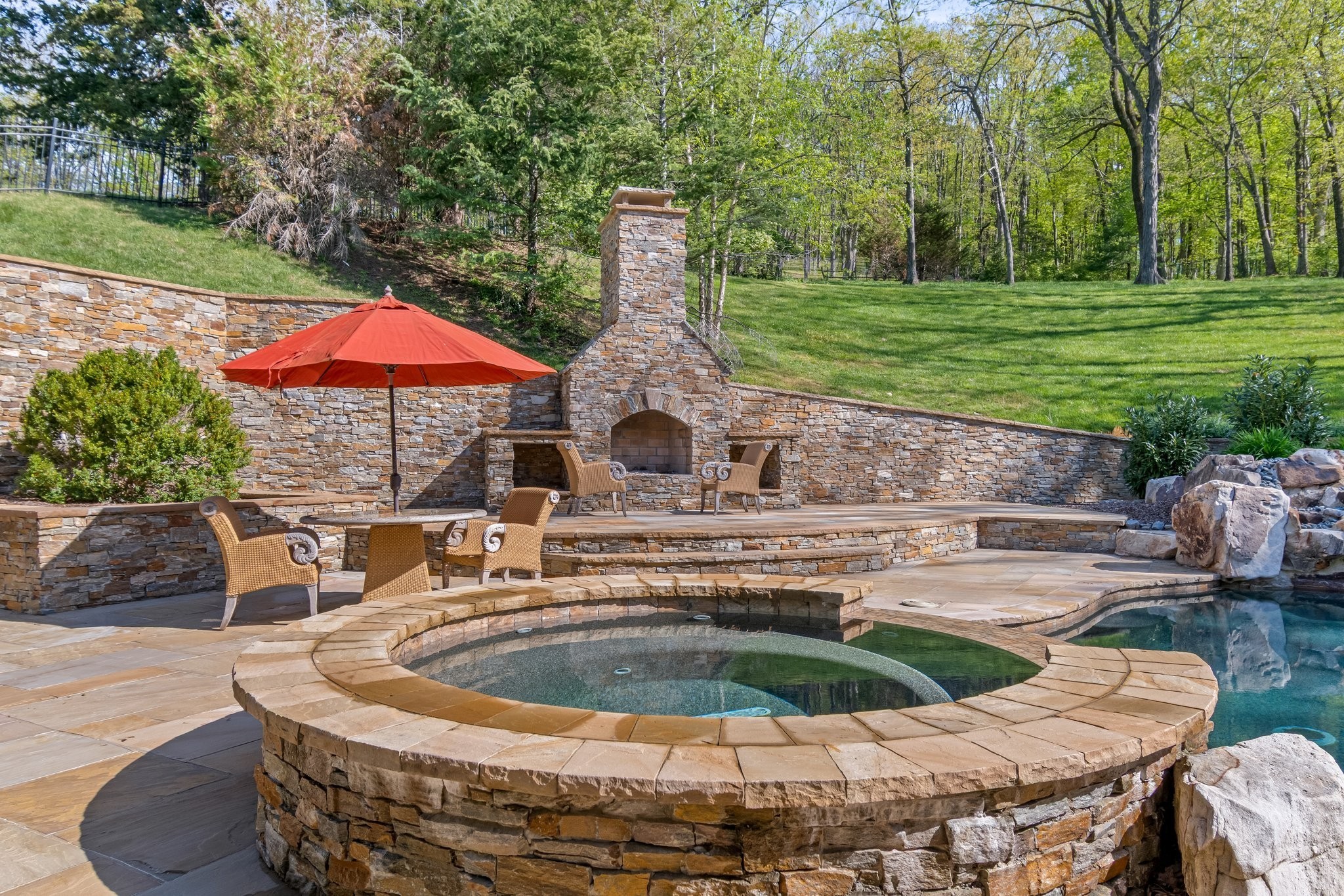 340 White Swans Crossing