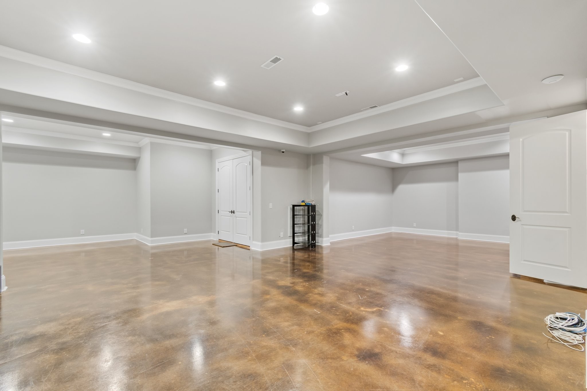 340 White Swans Crossing