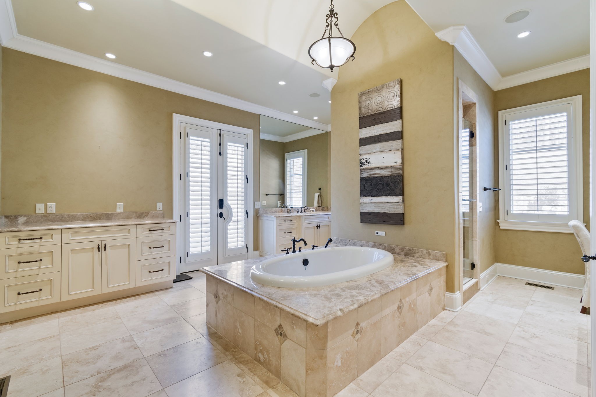 340 White Swans Crossing