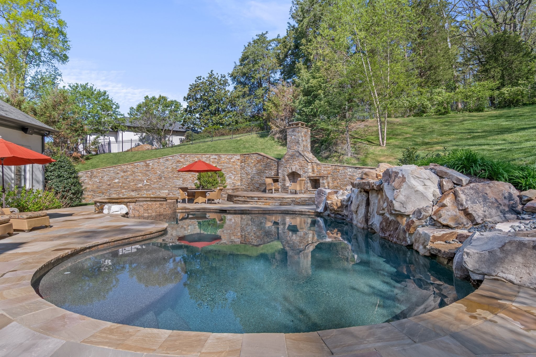 340 White Swans Crossing