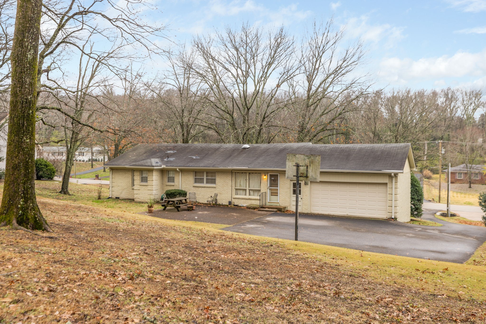 1326 Burton Valley Rd