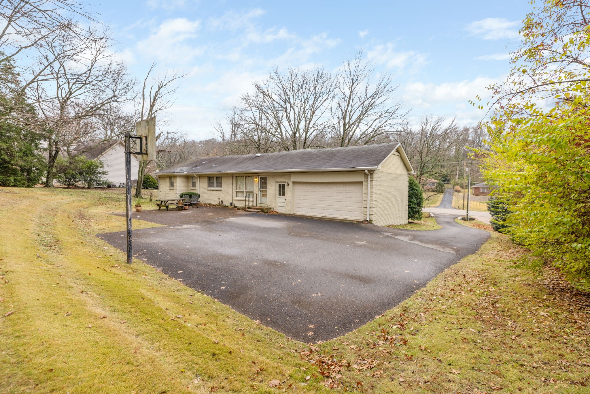 1326 Burton Valley Rd