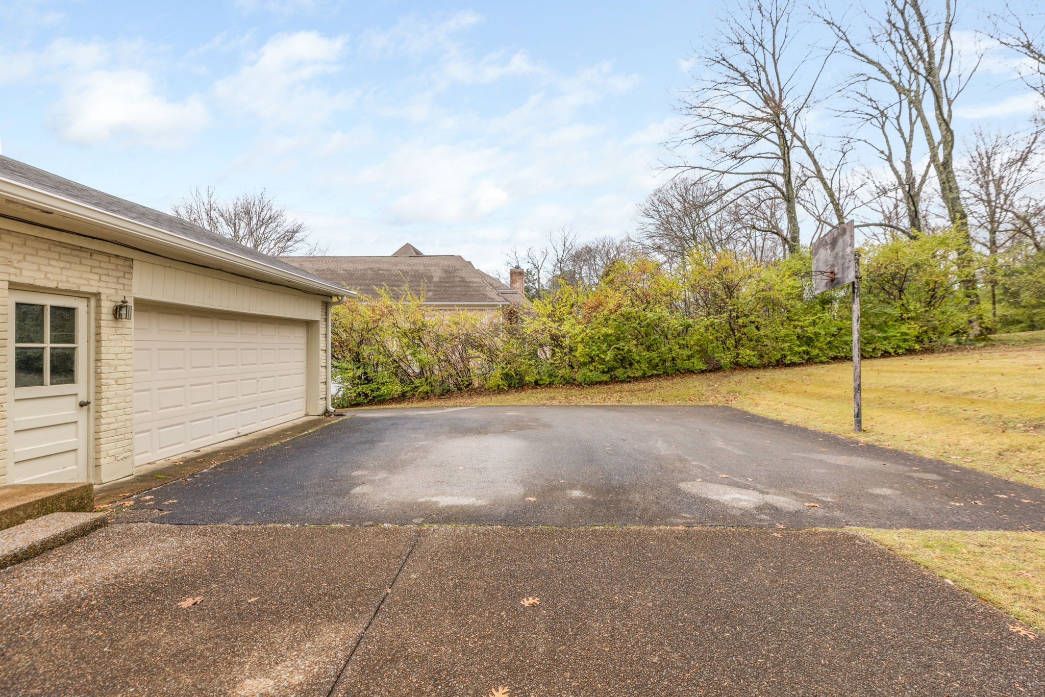 1326 Burton Valley Rd