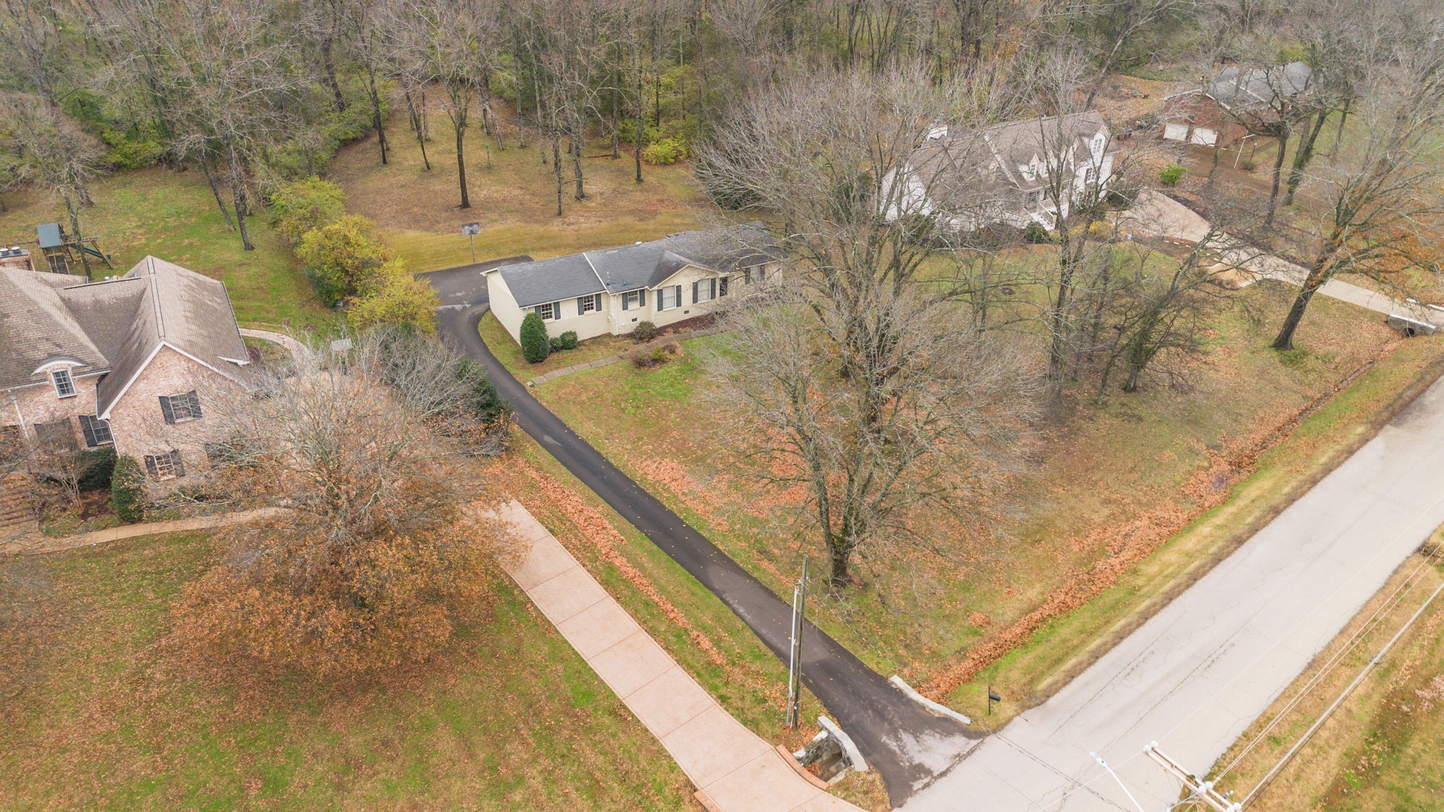 1326 Burton Valley Rd