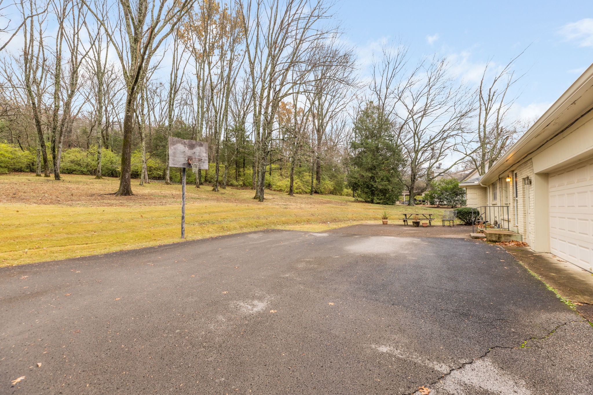 1326 Burton Valley Rd