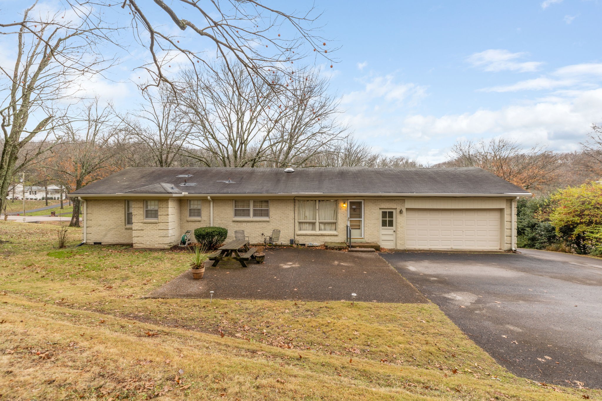 1326 Burton Valley Rd