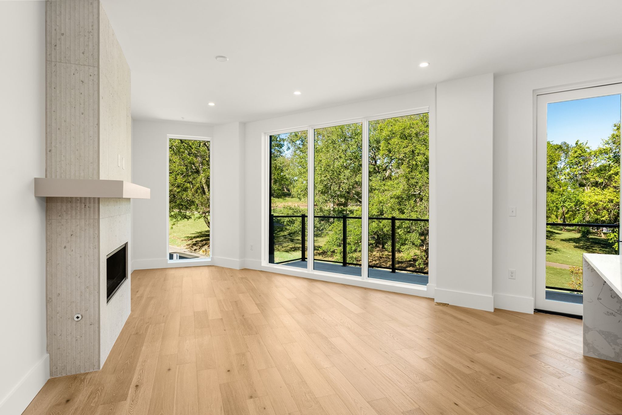 321 31st Ave, N Unit: 415