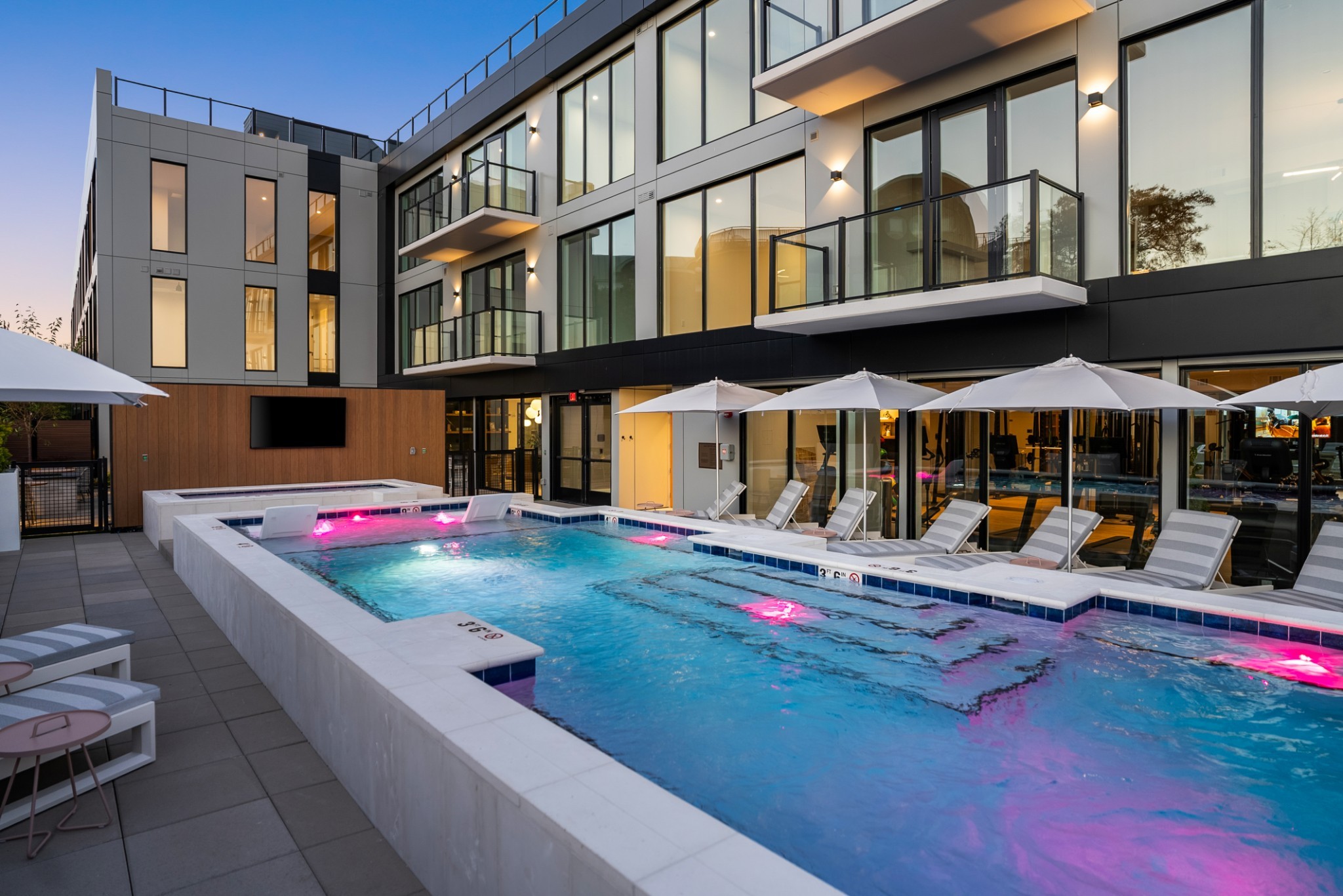 321 31st Ave, N Unit: 415