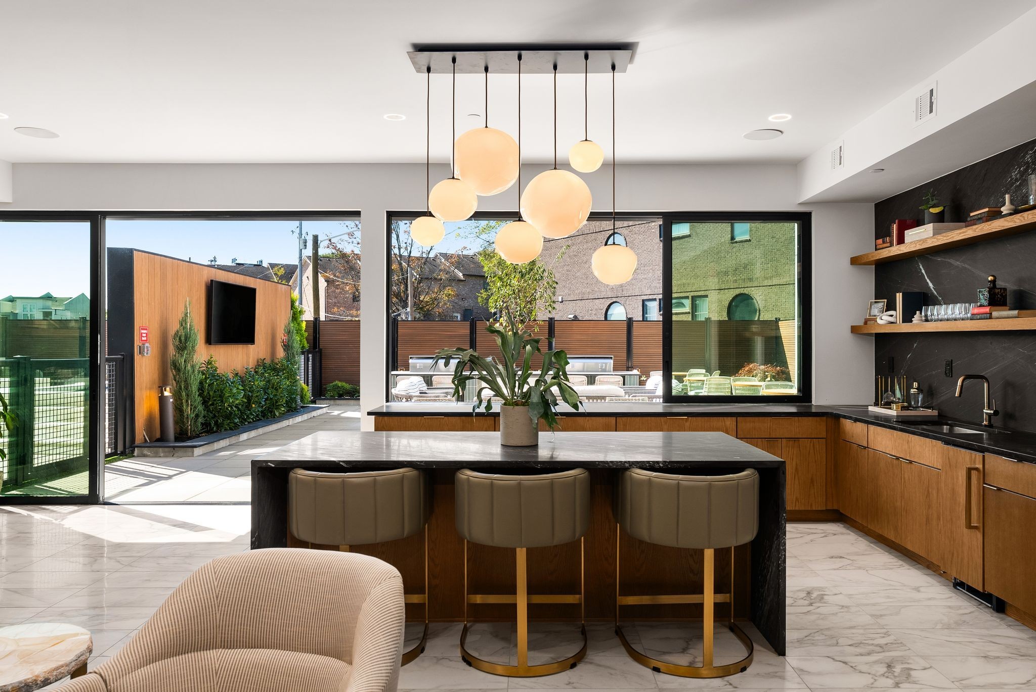 321 31st Ave, N Unit: 415