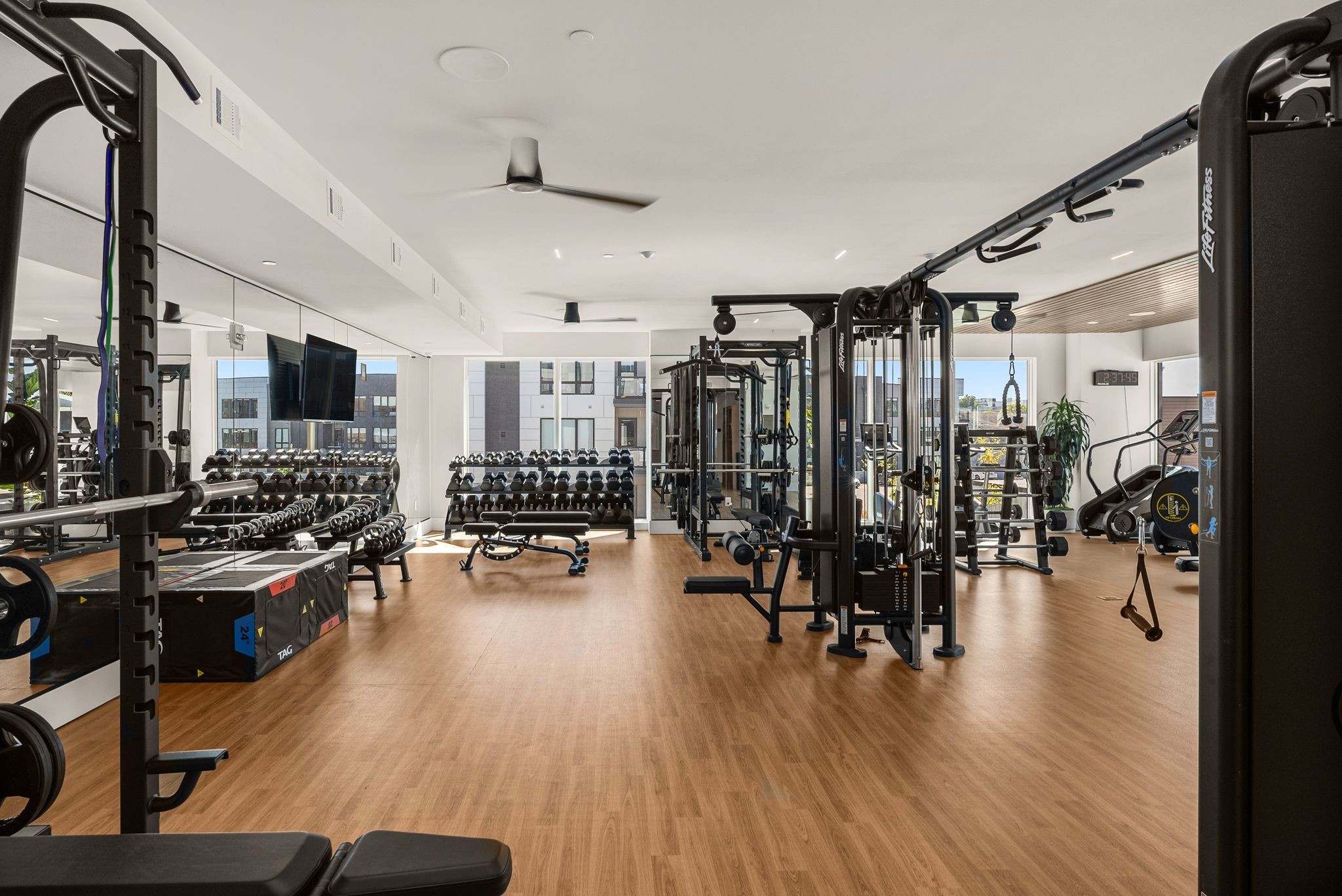 321 31st Ave, N Unit: 415