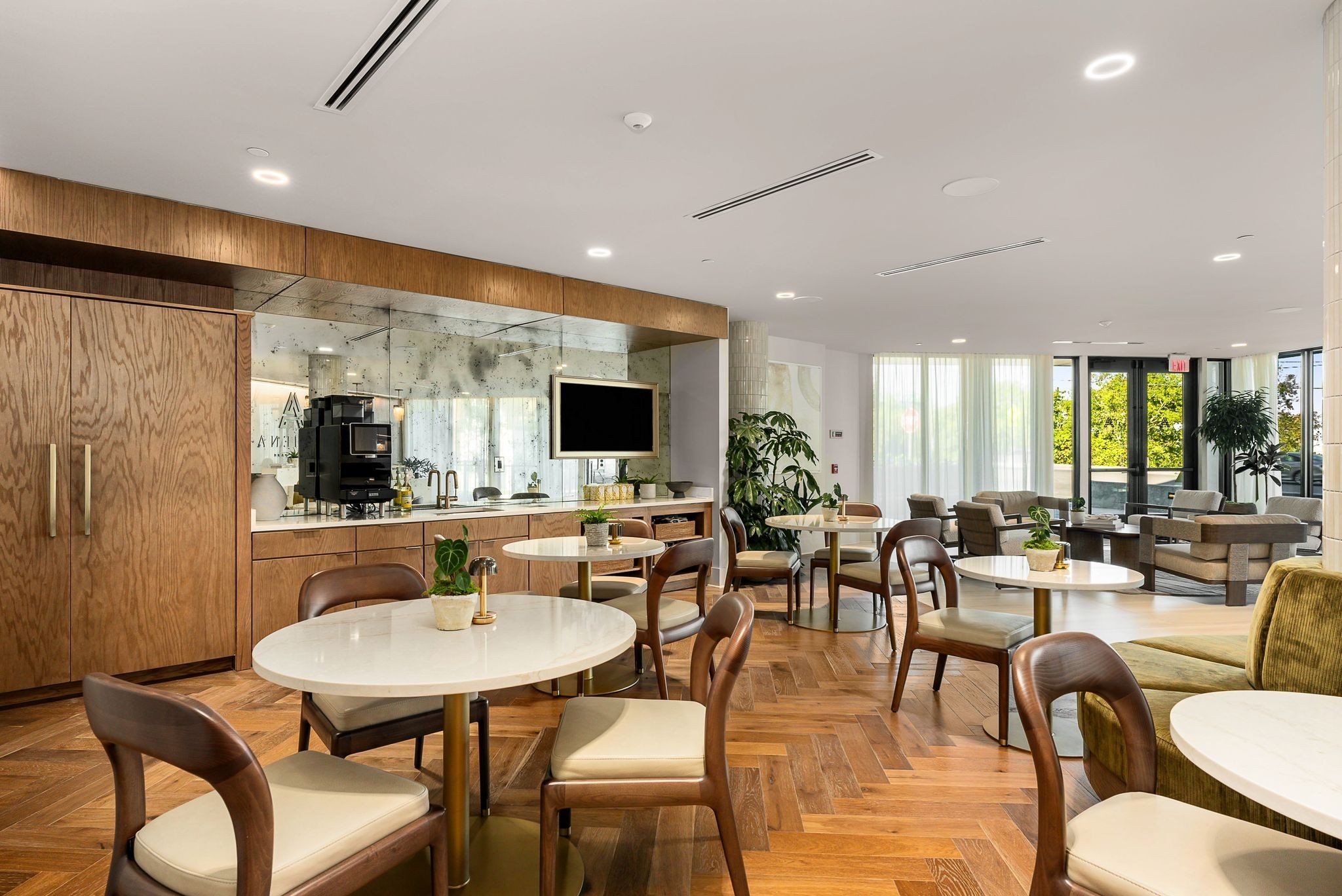 321 31st Ave, N Unit: 415