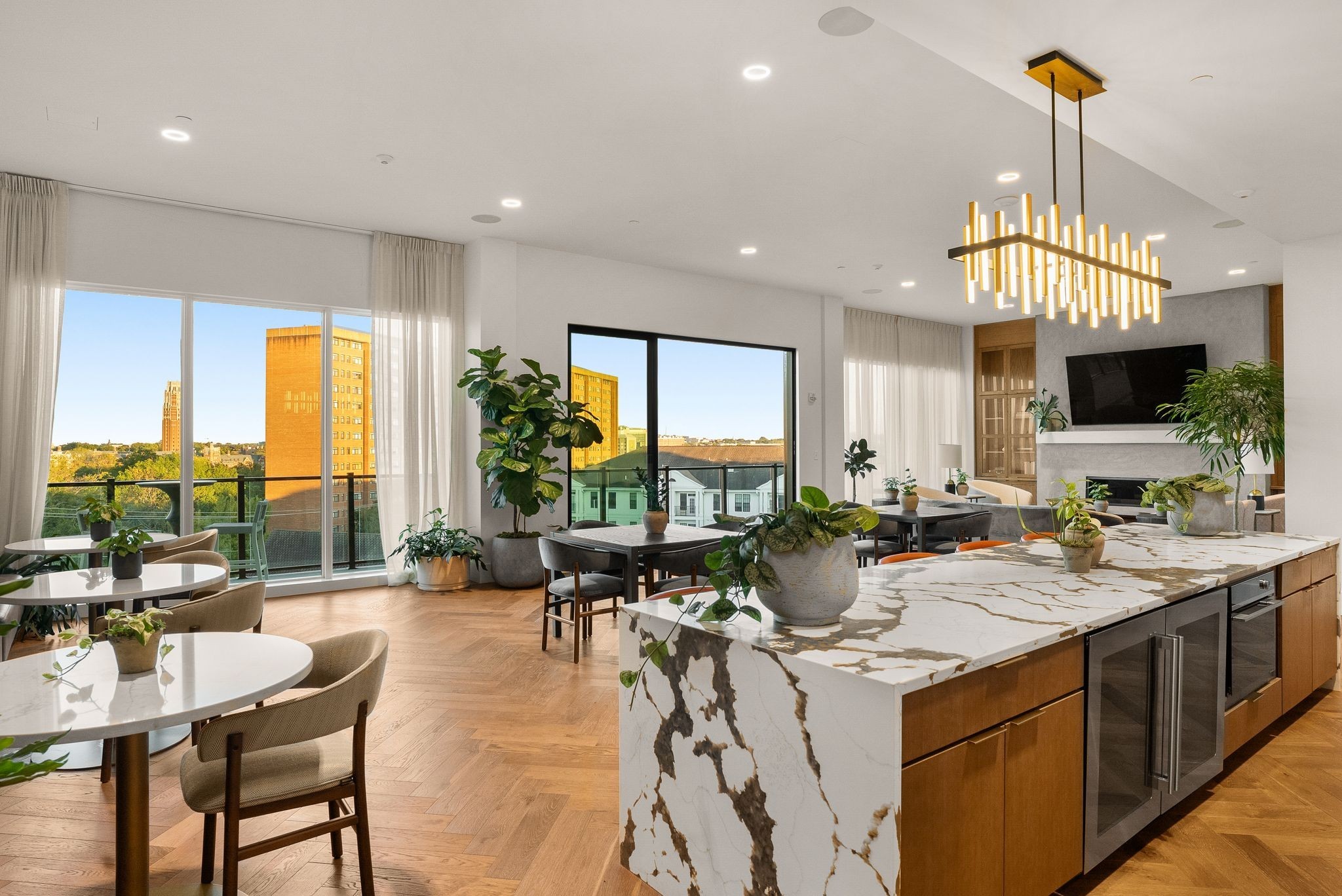 321 31st Ave, N Unit: 415