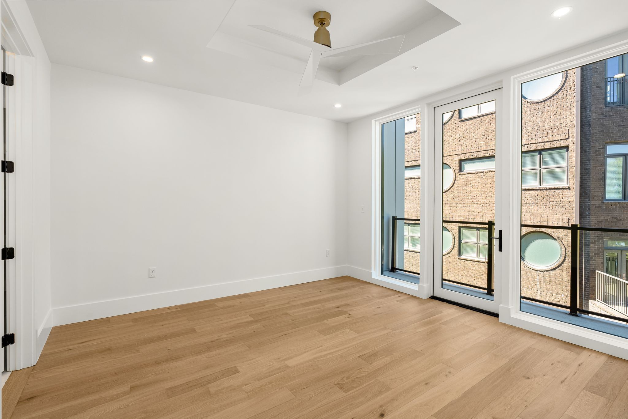 321 31st Ave, N Unit: 415