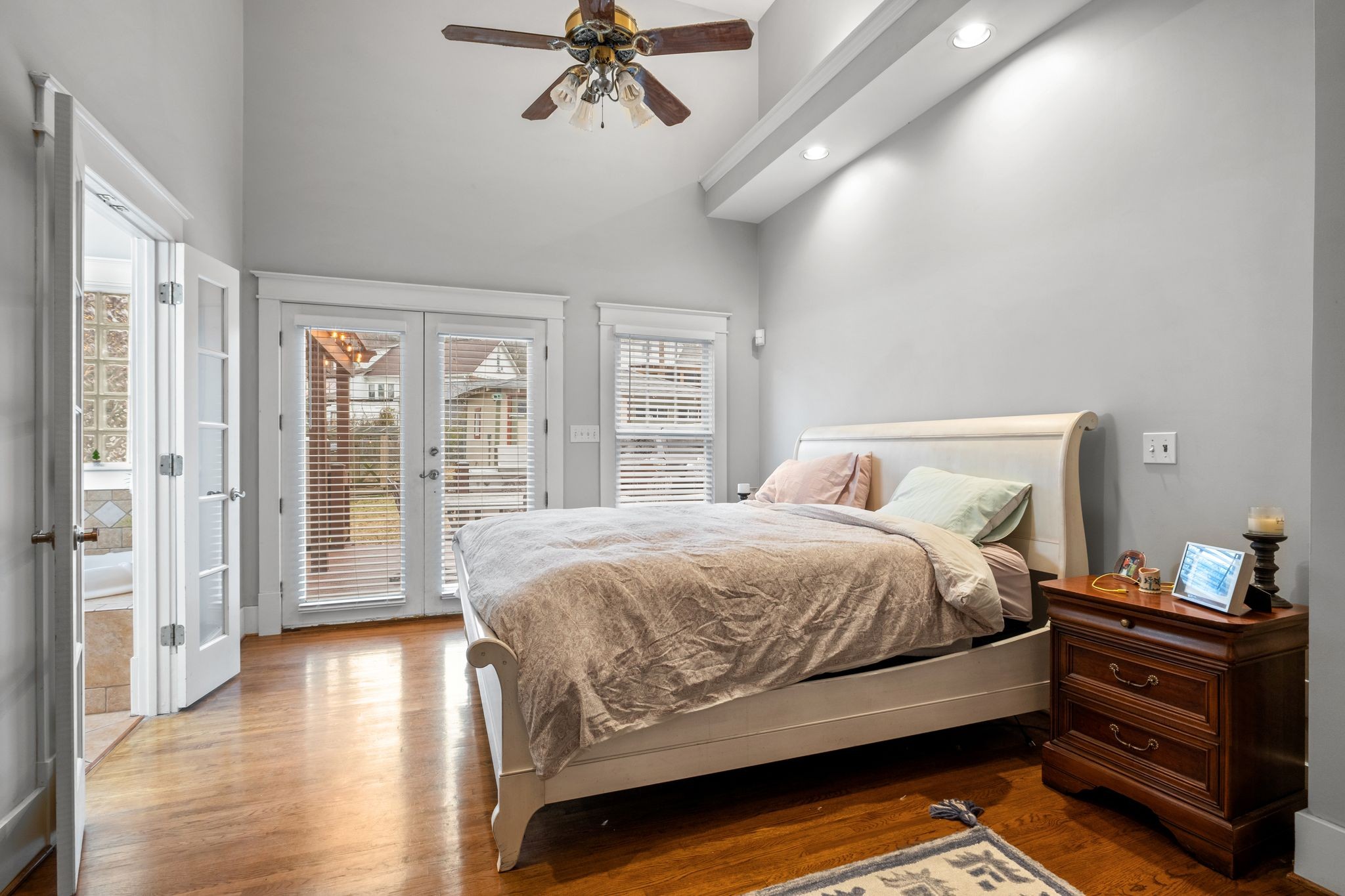 2806 Westmoreland Dr