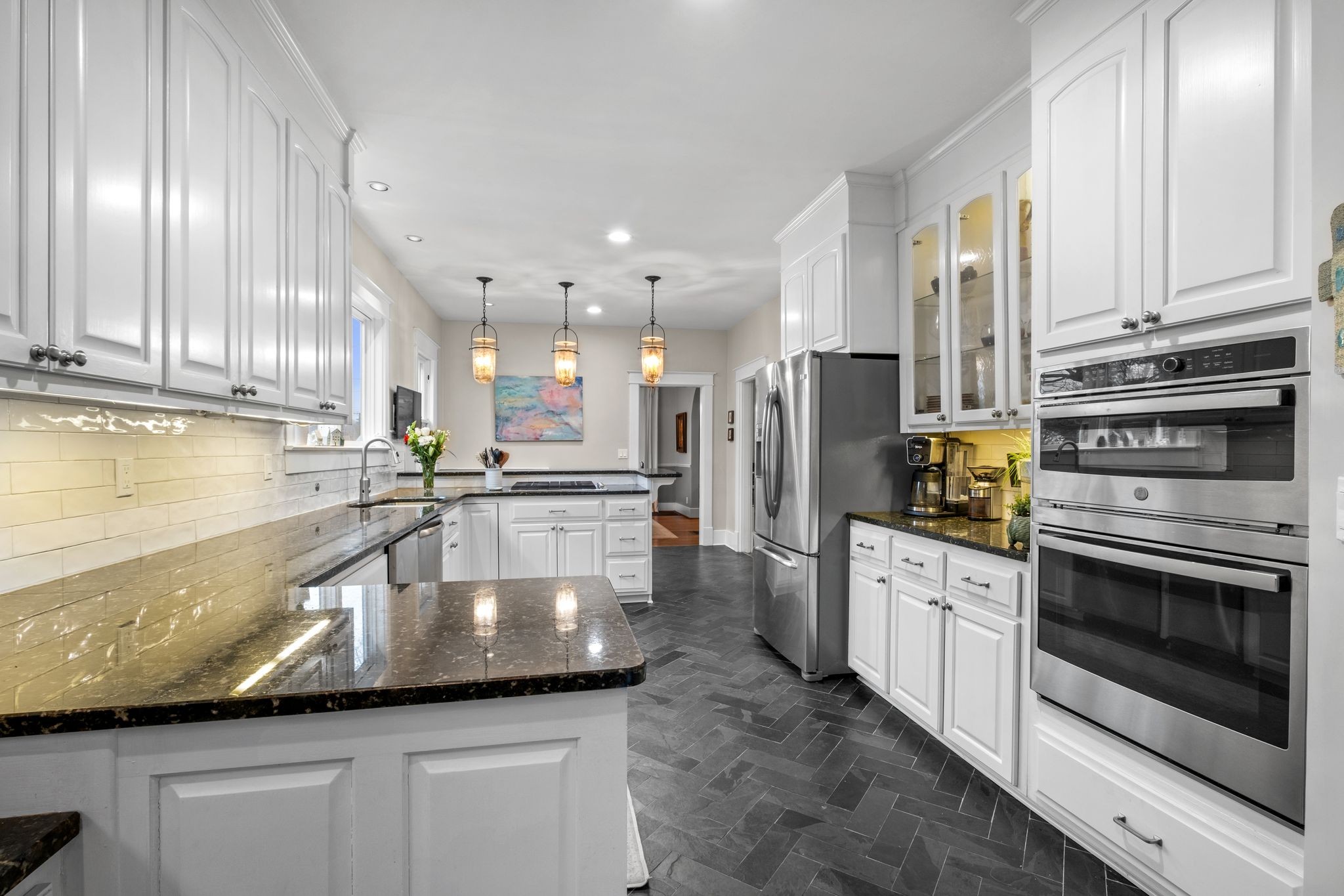 2806 Westmoreland Dr