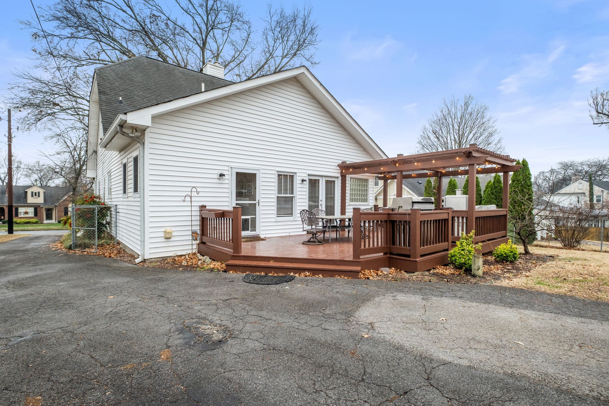 2806 Westmoreland Dr