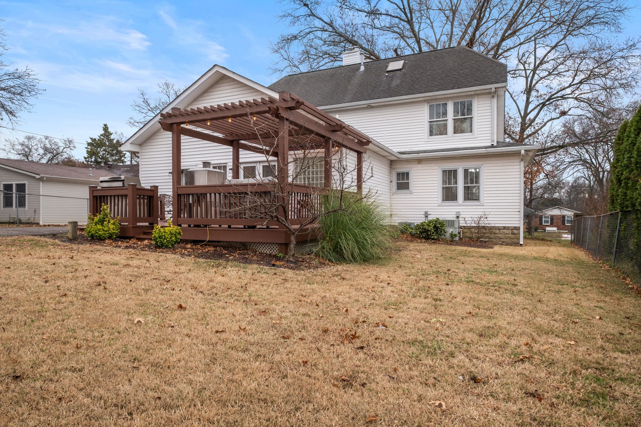 2806 Westmoreland Dr