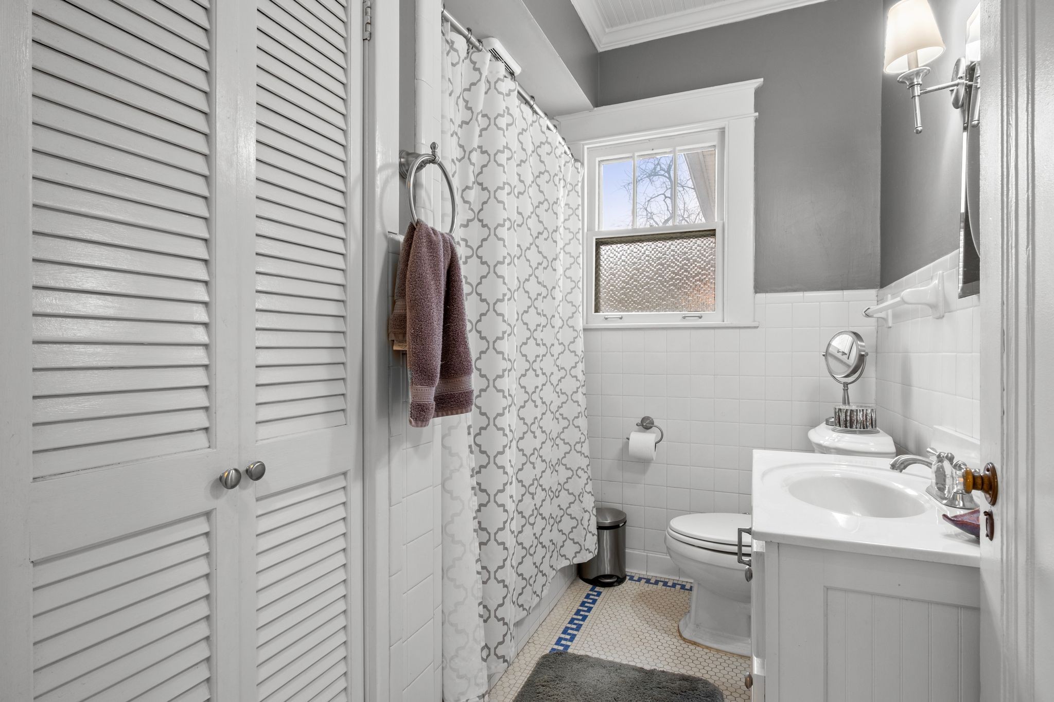 2806 Westmoreland Dr