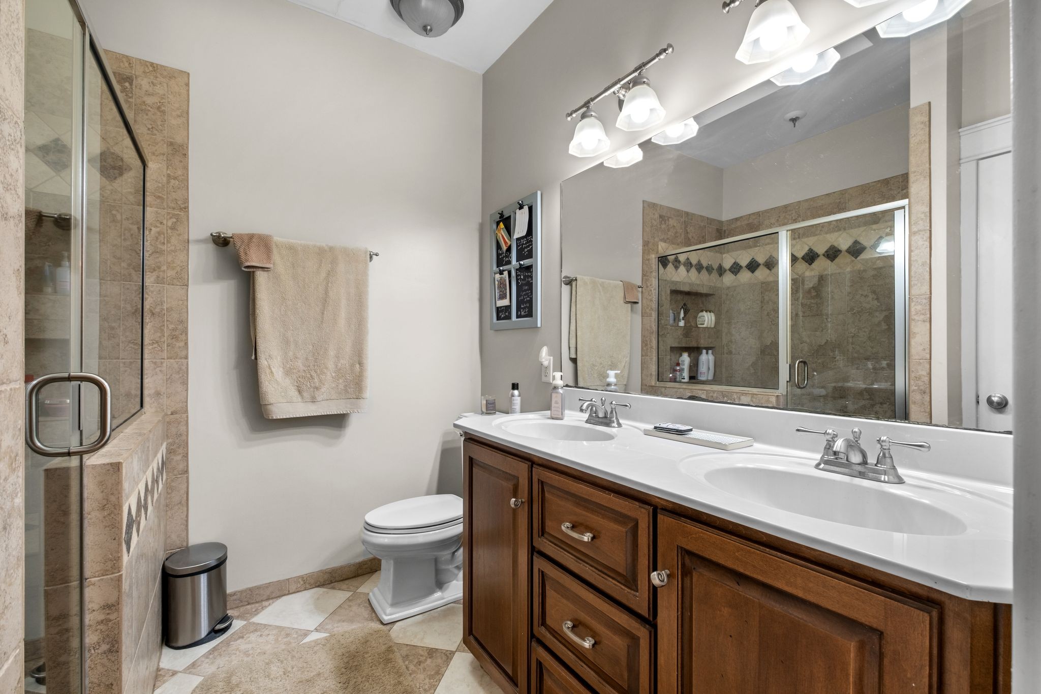 2806 Westmoreland Dr