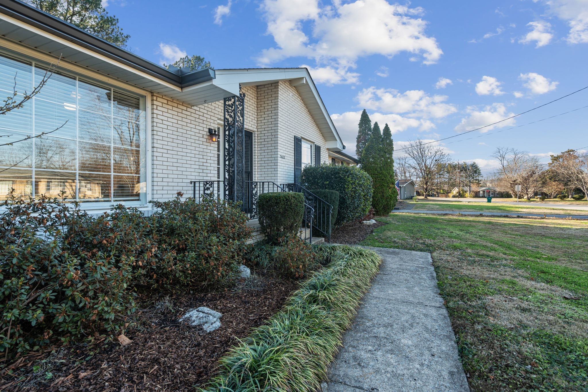 7483 Stacy Dr