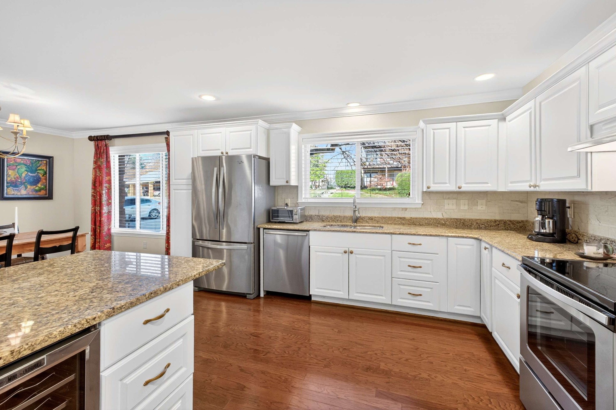 4487 Post Pl Unit: 9