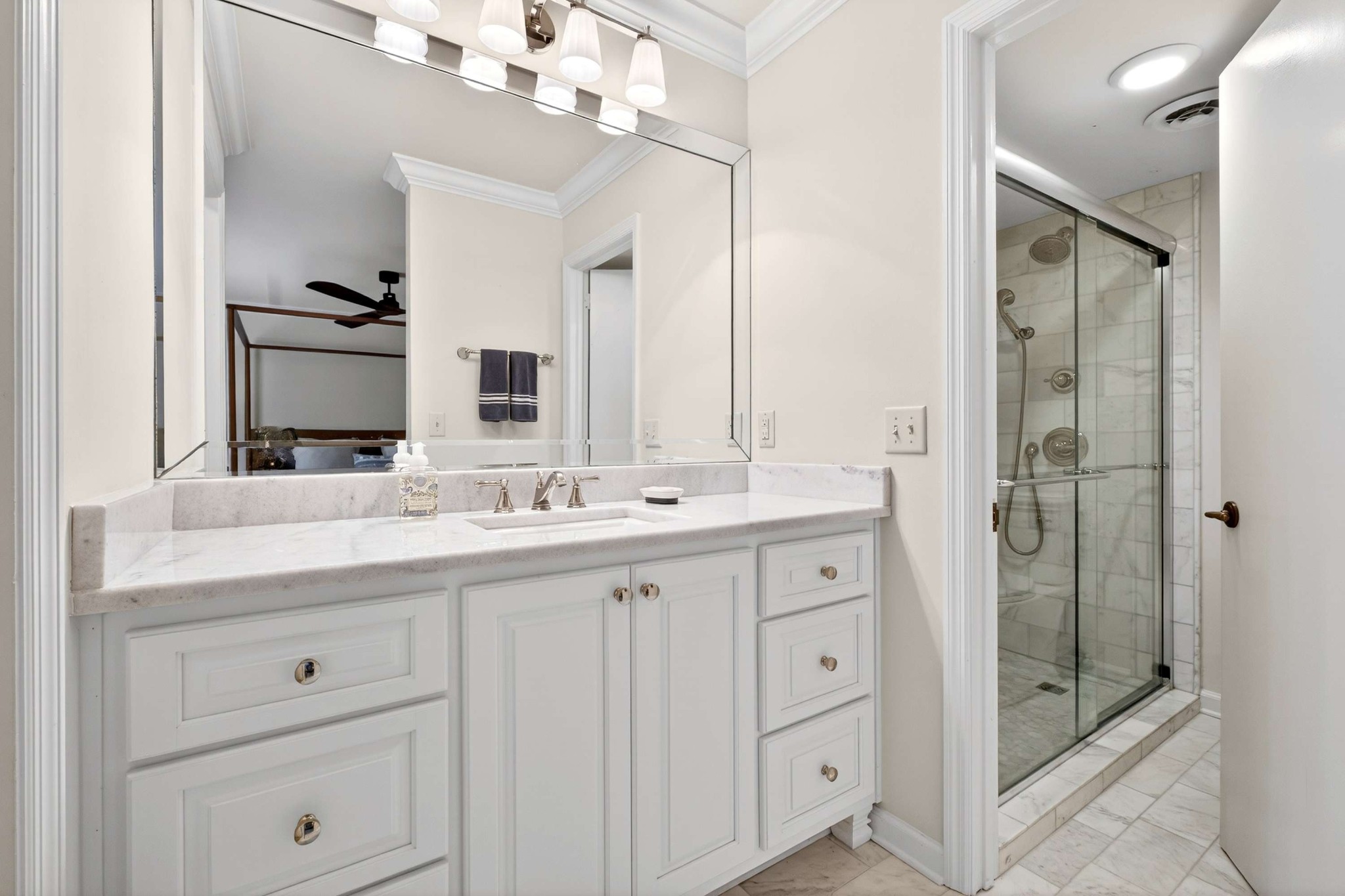 4487 Post Pl Unit: 9