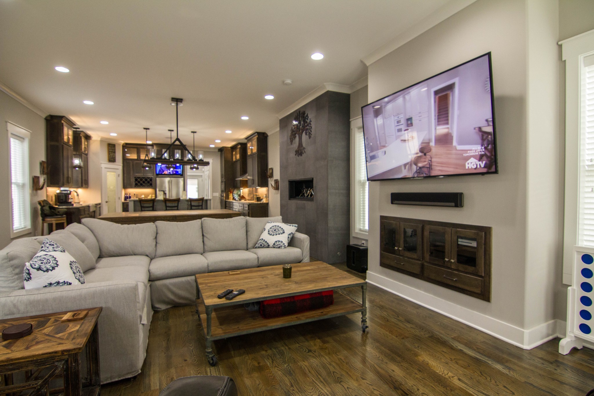 910 11th Ave, N Unit: A