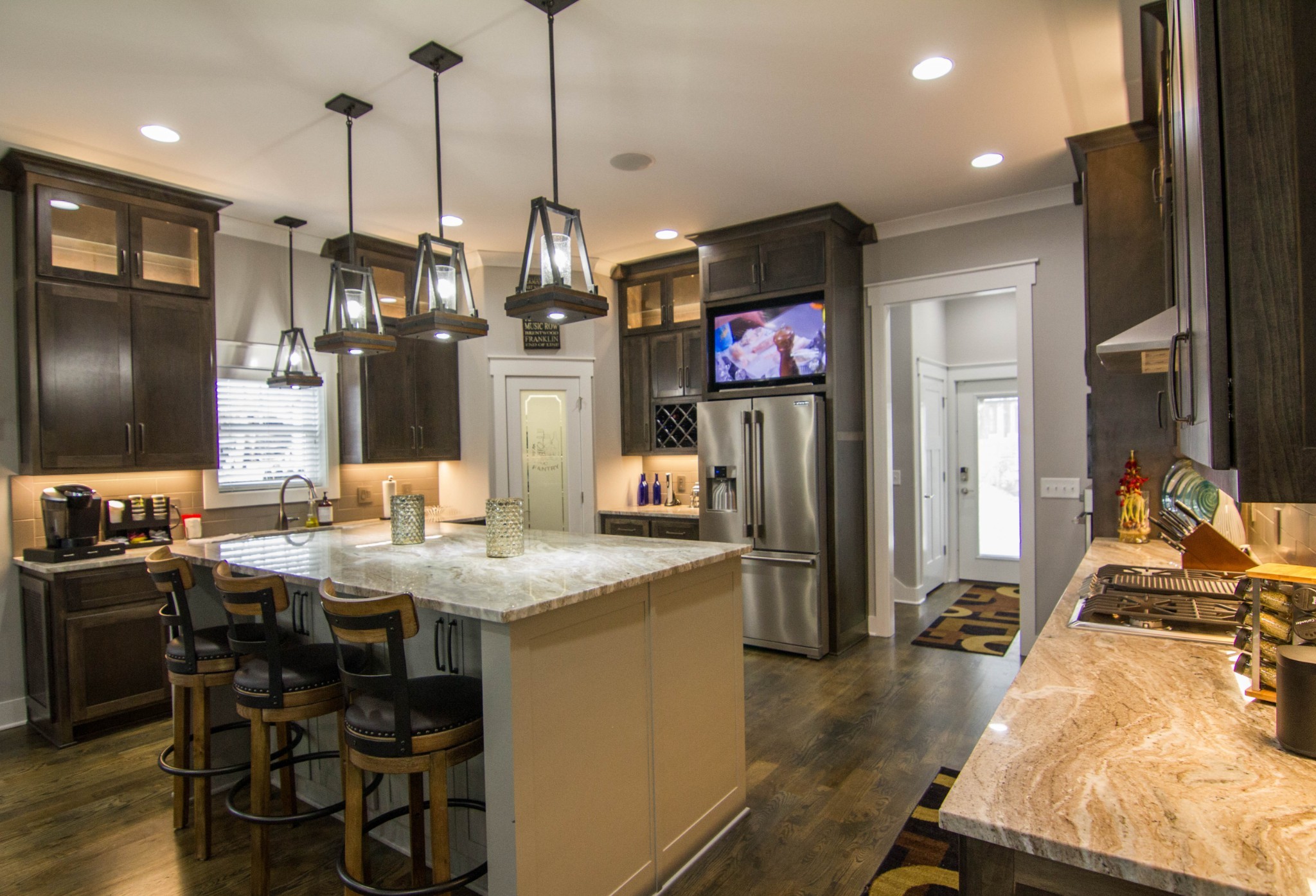 910 11th Ave, N Unit: A