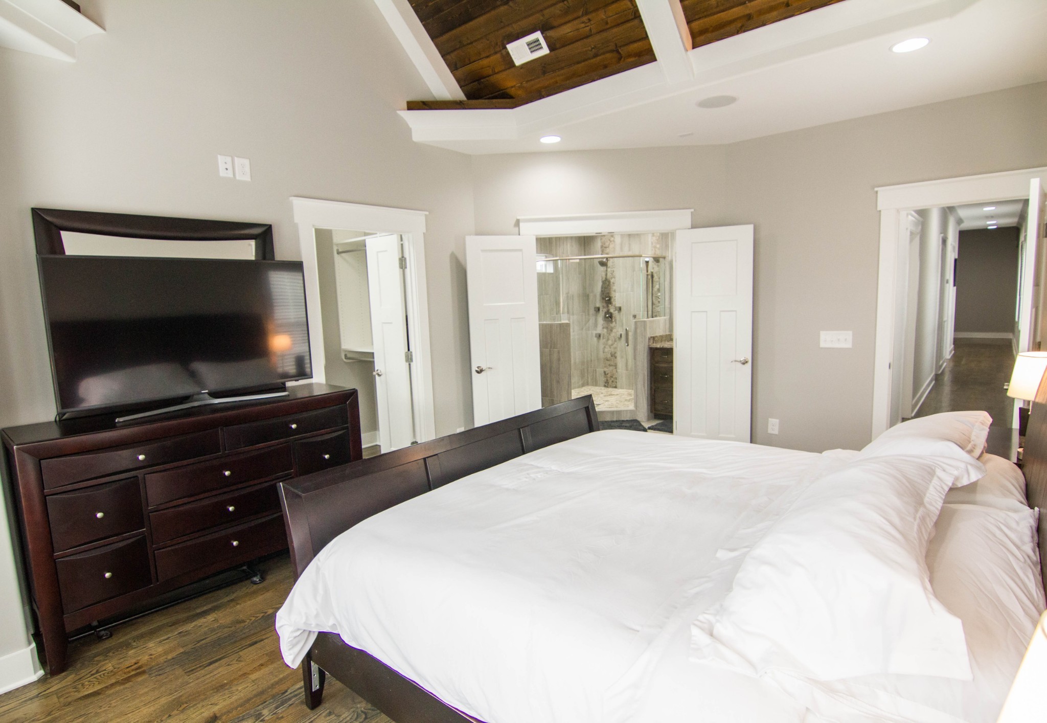 910 11th Ave, N Unit: A