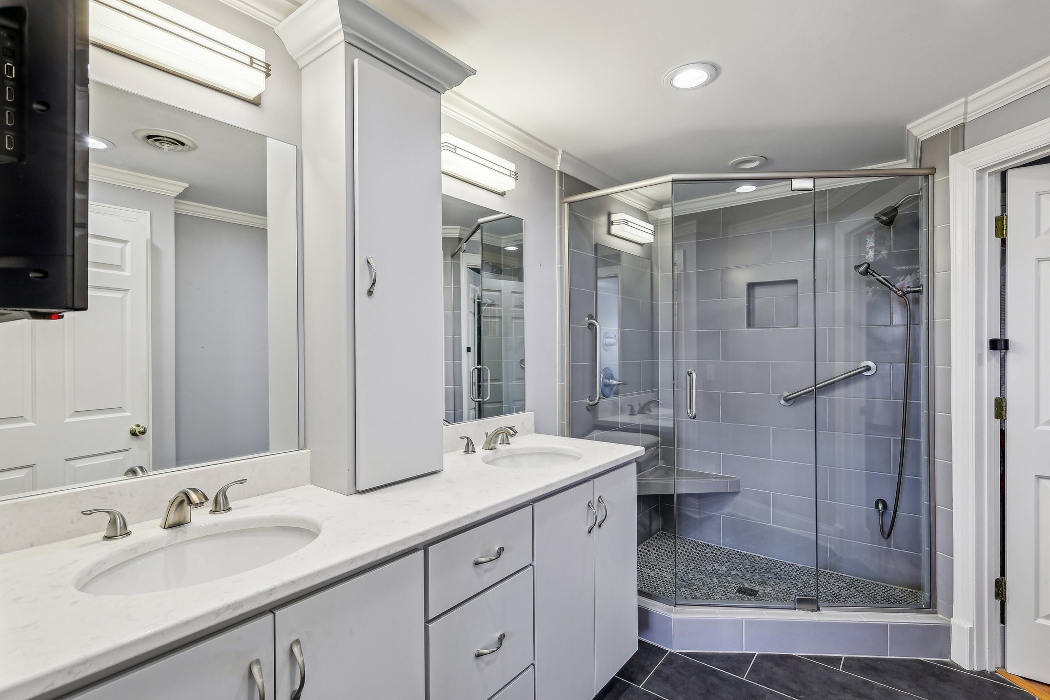 4040 Woodlawn Dr Unit: 30