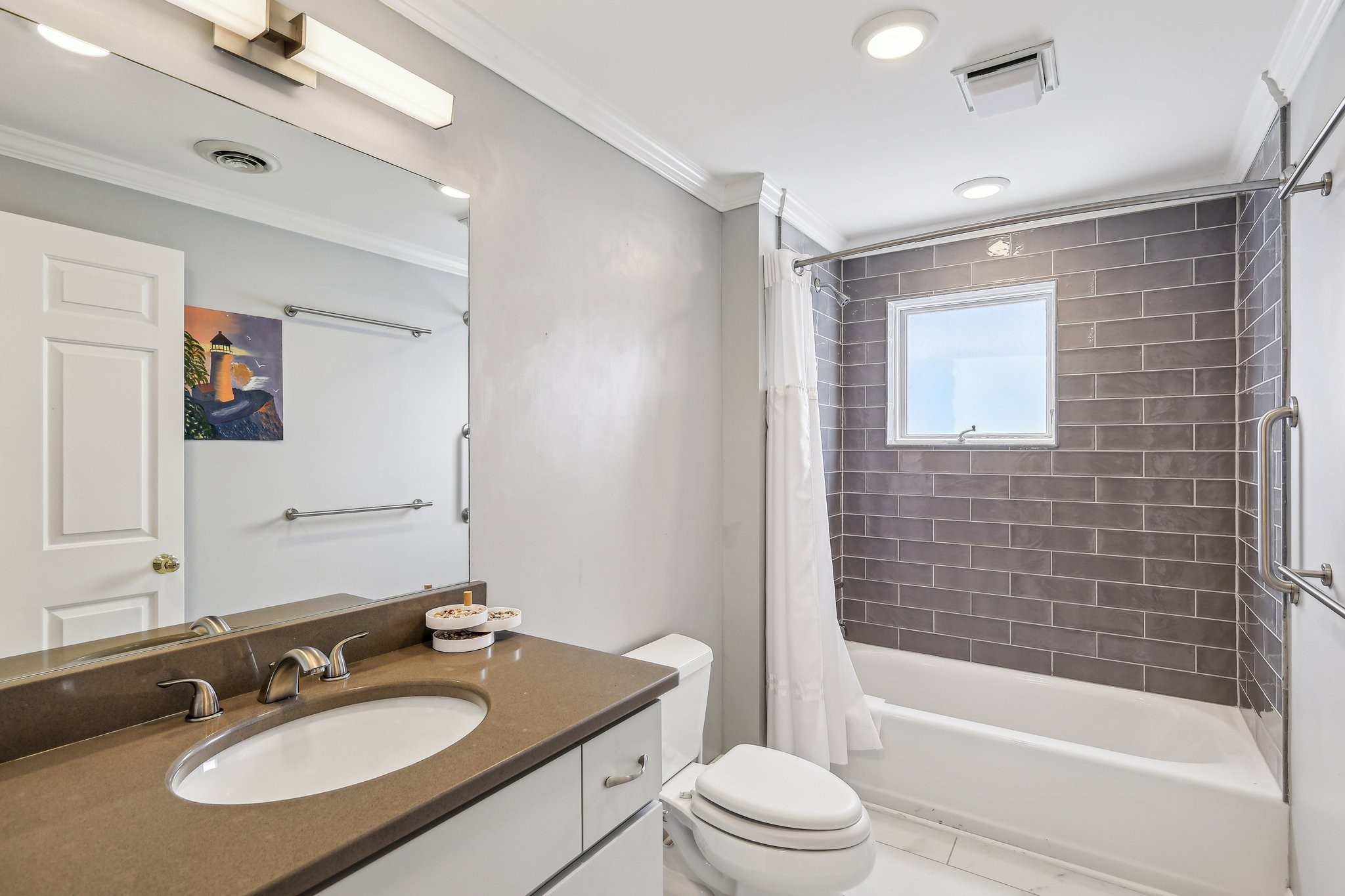 4040 Woodlawn Dr Unit: 30