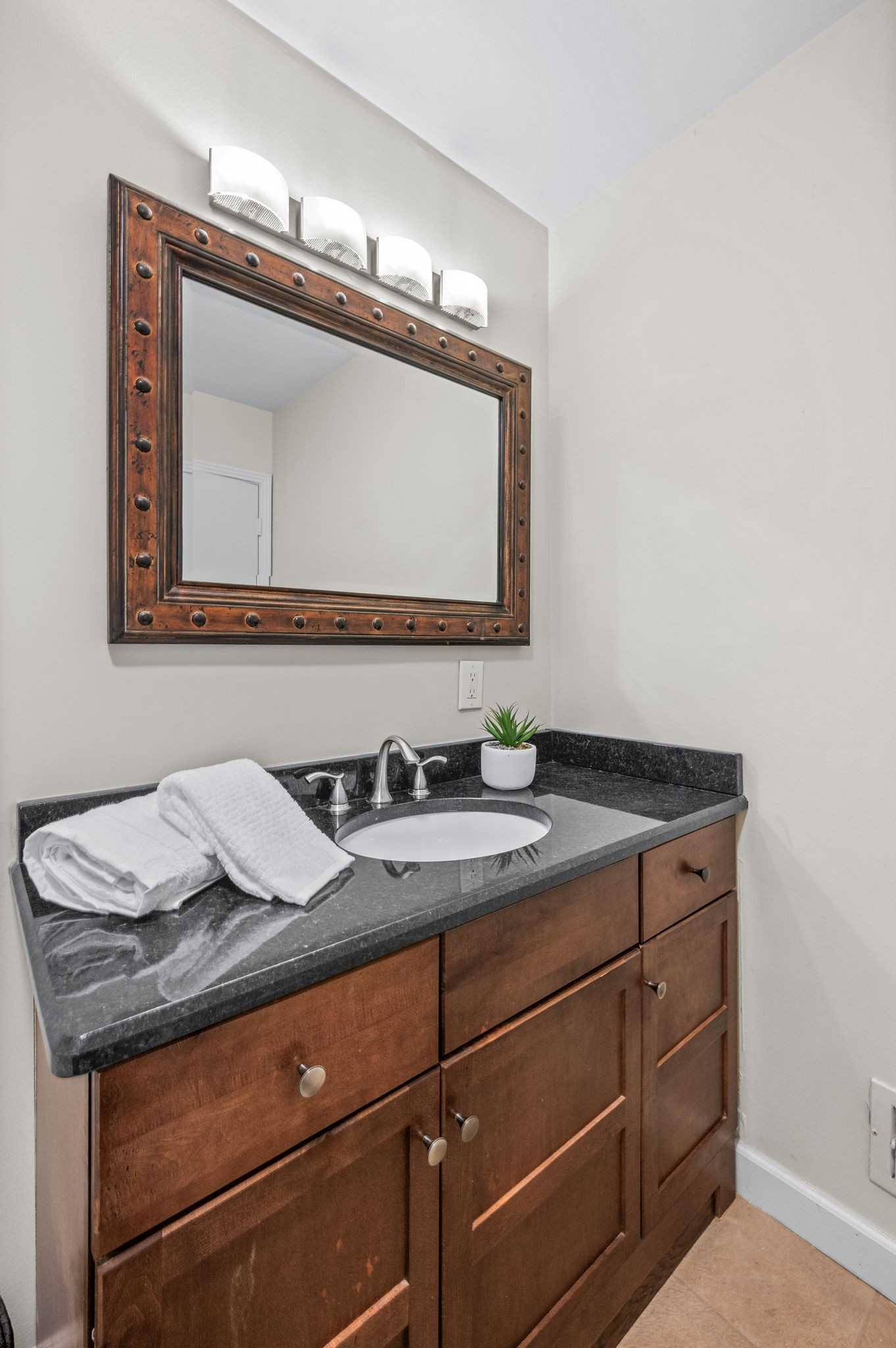 4505 Harding Pike Unit: 120