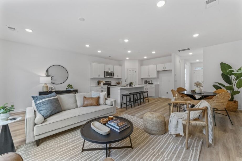 2900 Suzanne Landon Dr Unit: L5