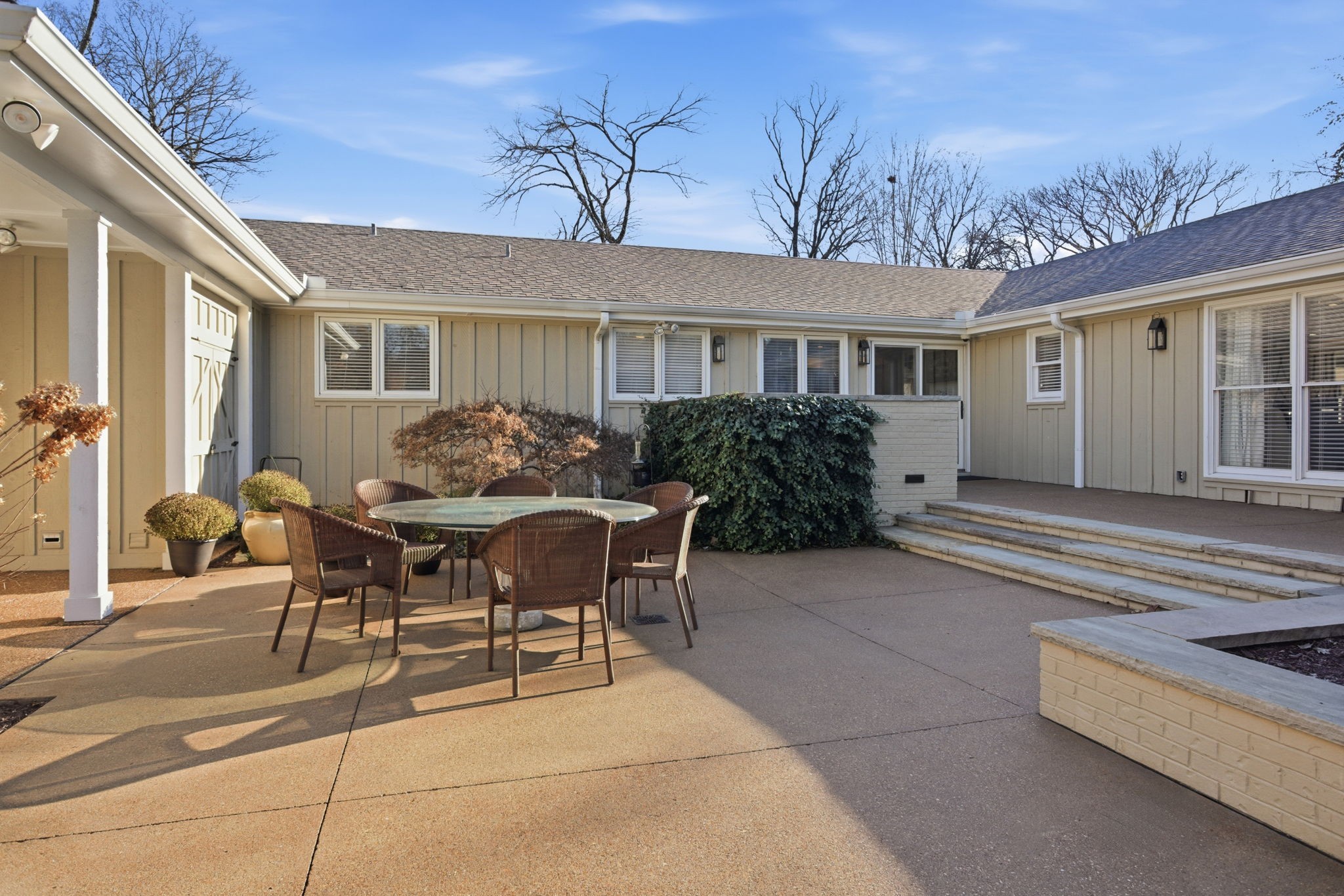 714 Farrell Rd