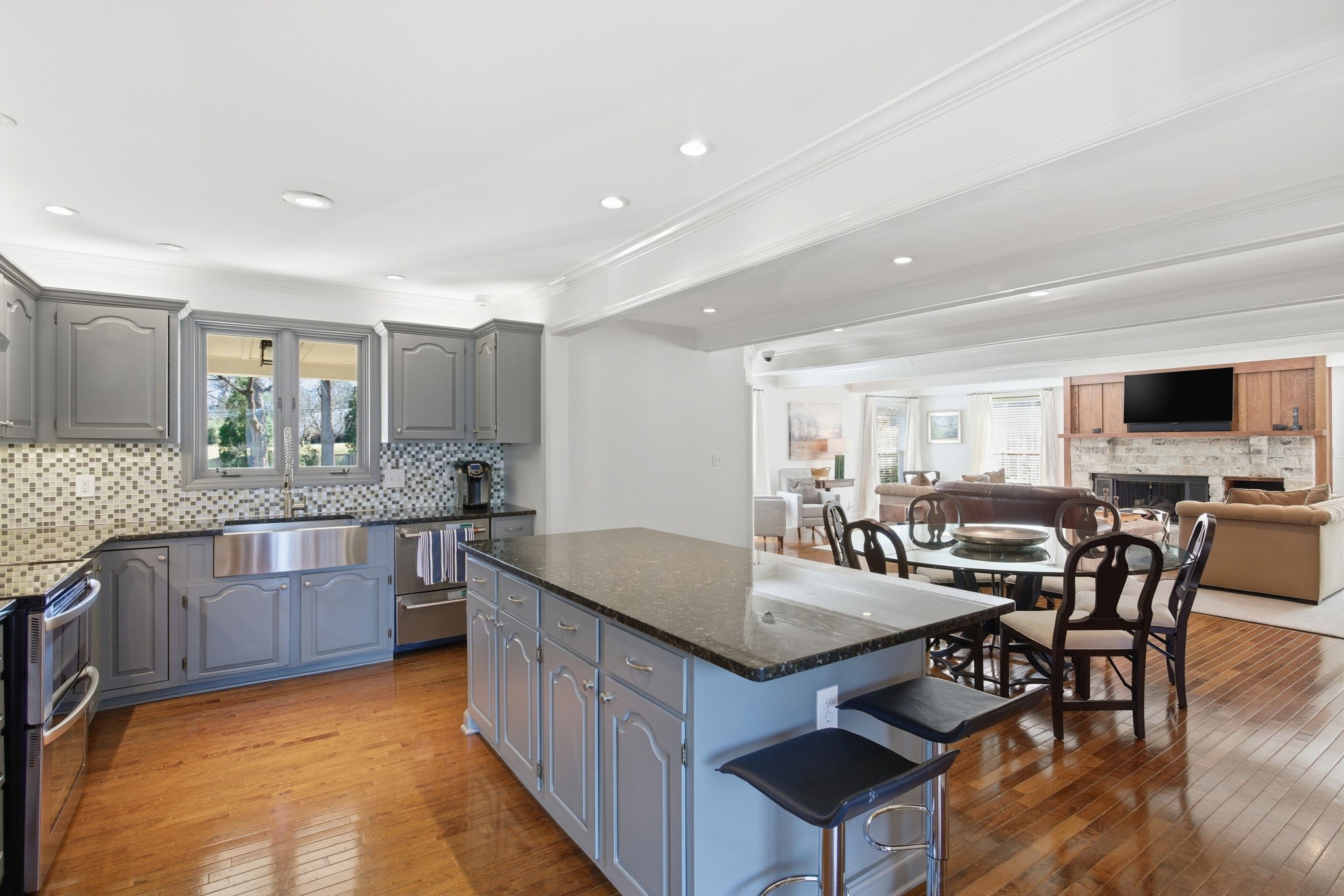 714 Farrell Rd